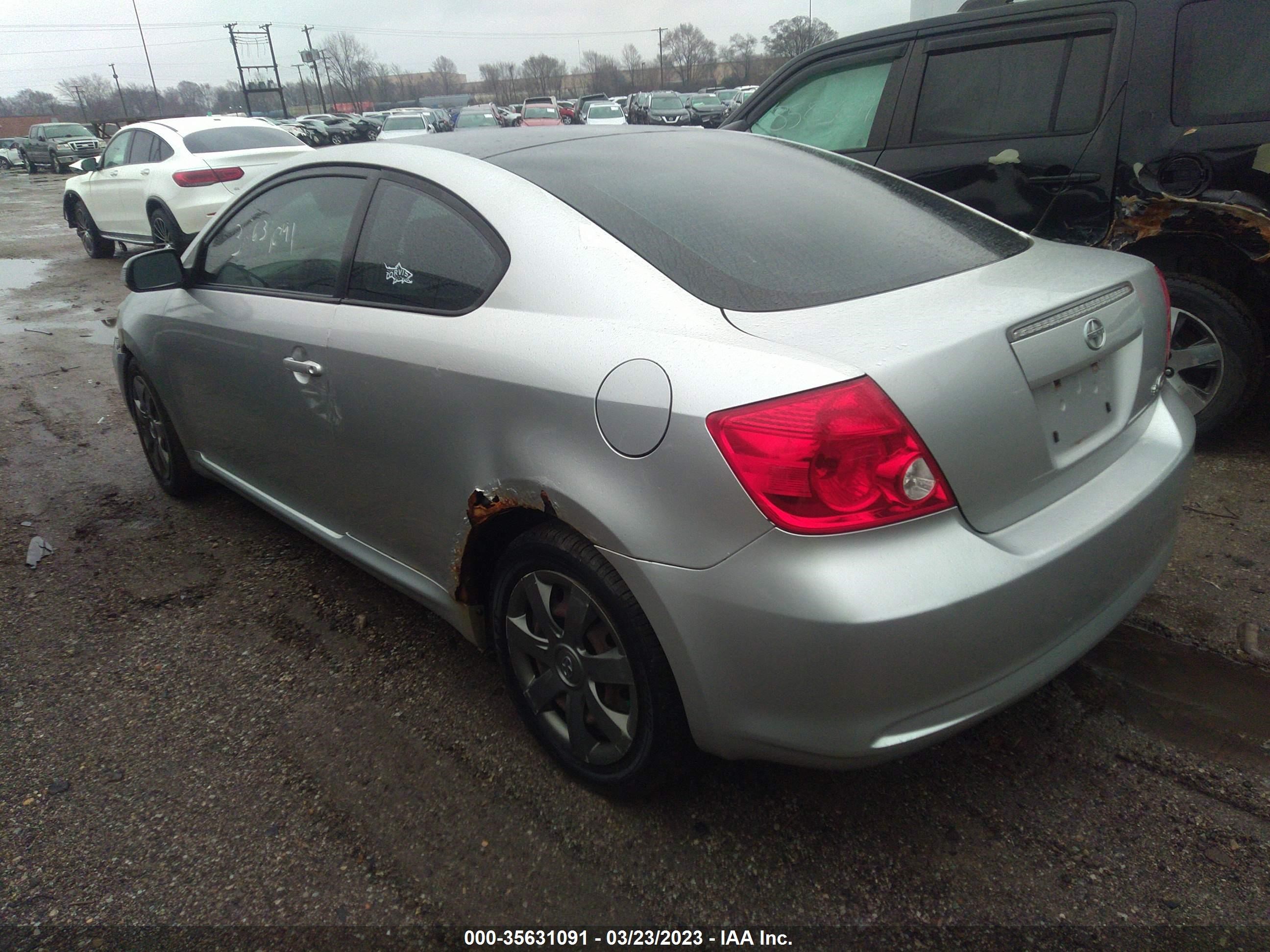 Photo 2 VIN: JTKDE167980266442 - SCION TC 