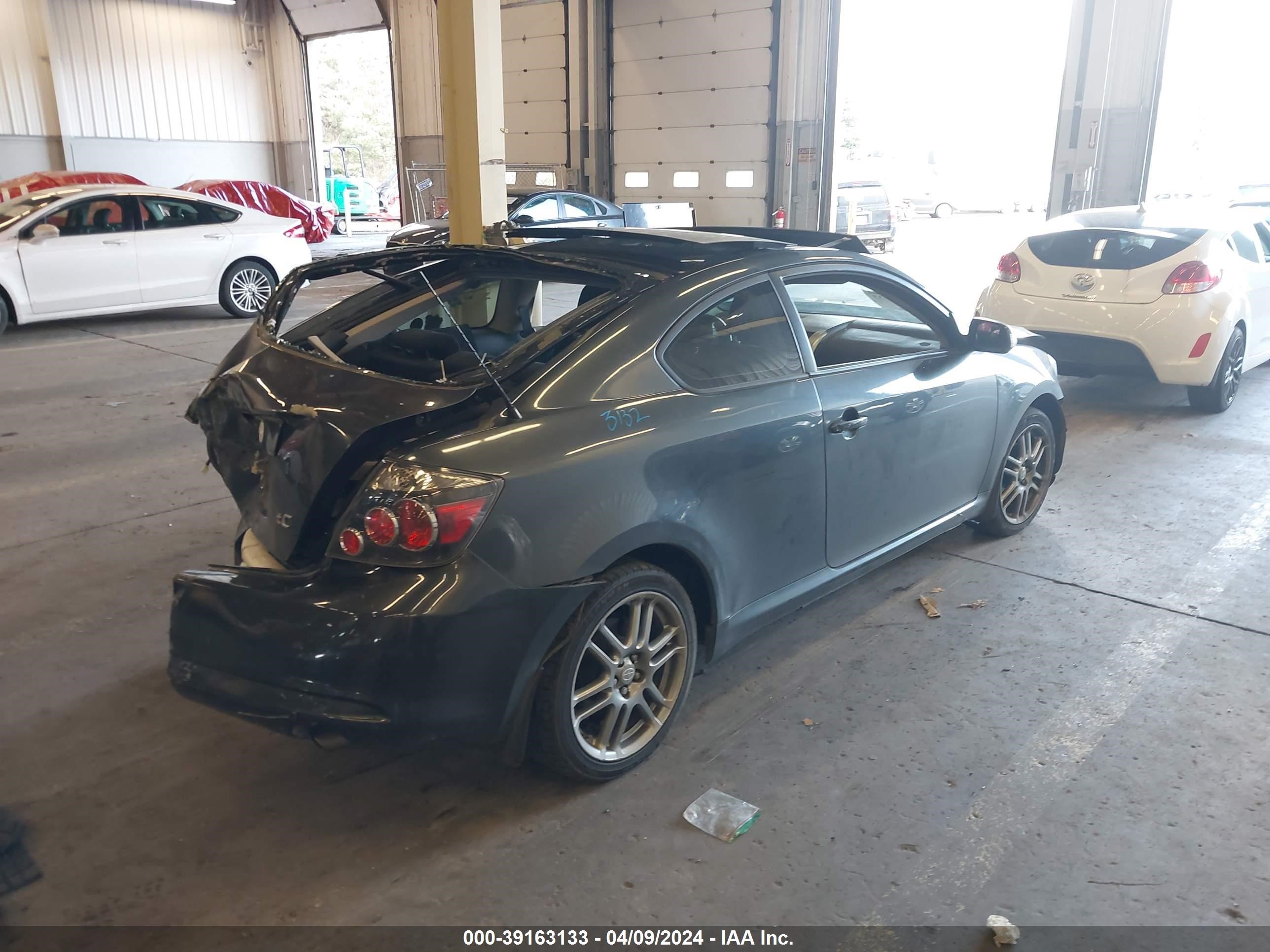 Photo 3 VIN: JTKDE167990289558 - SCION TC 