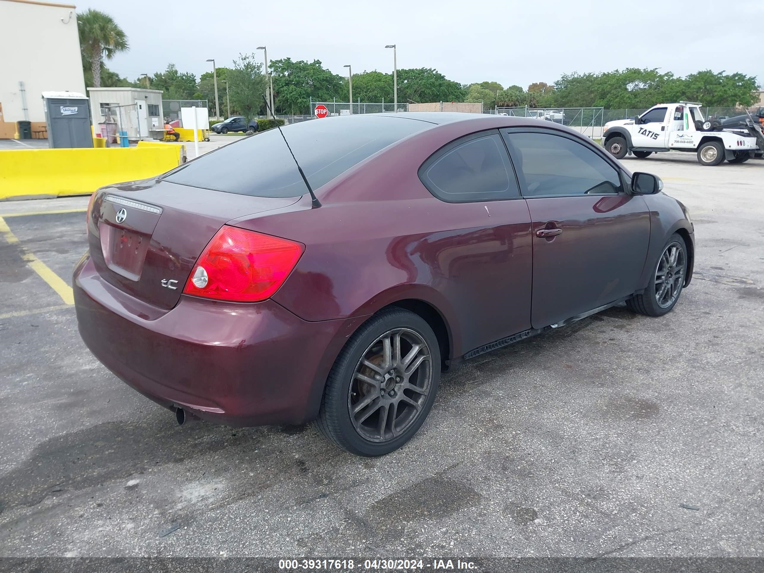 Photo 3 VIN: JTKDE167X50038137 - SCION TC 