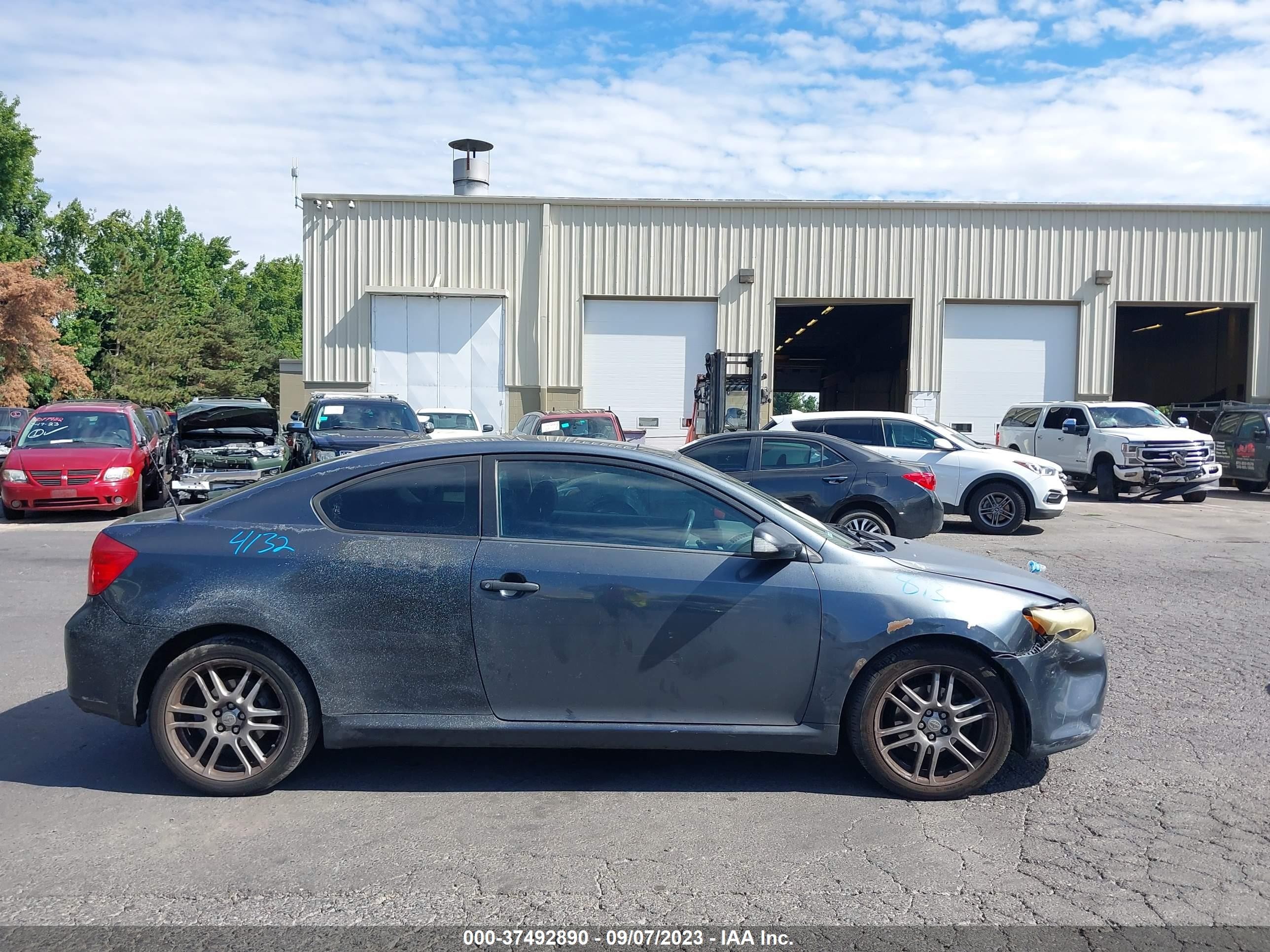 Photo 12 VIN: JTKDE167X60091194 - SCION TC 