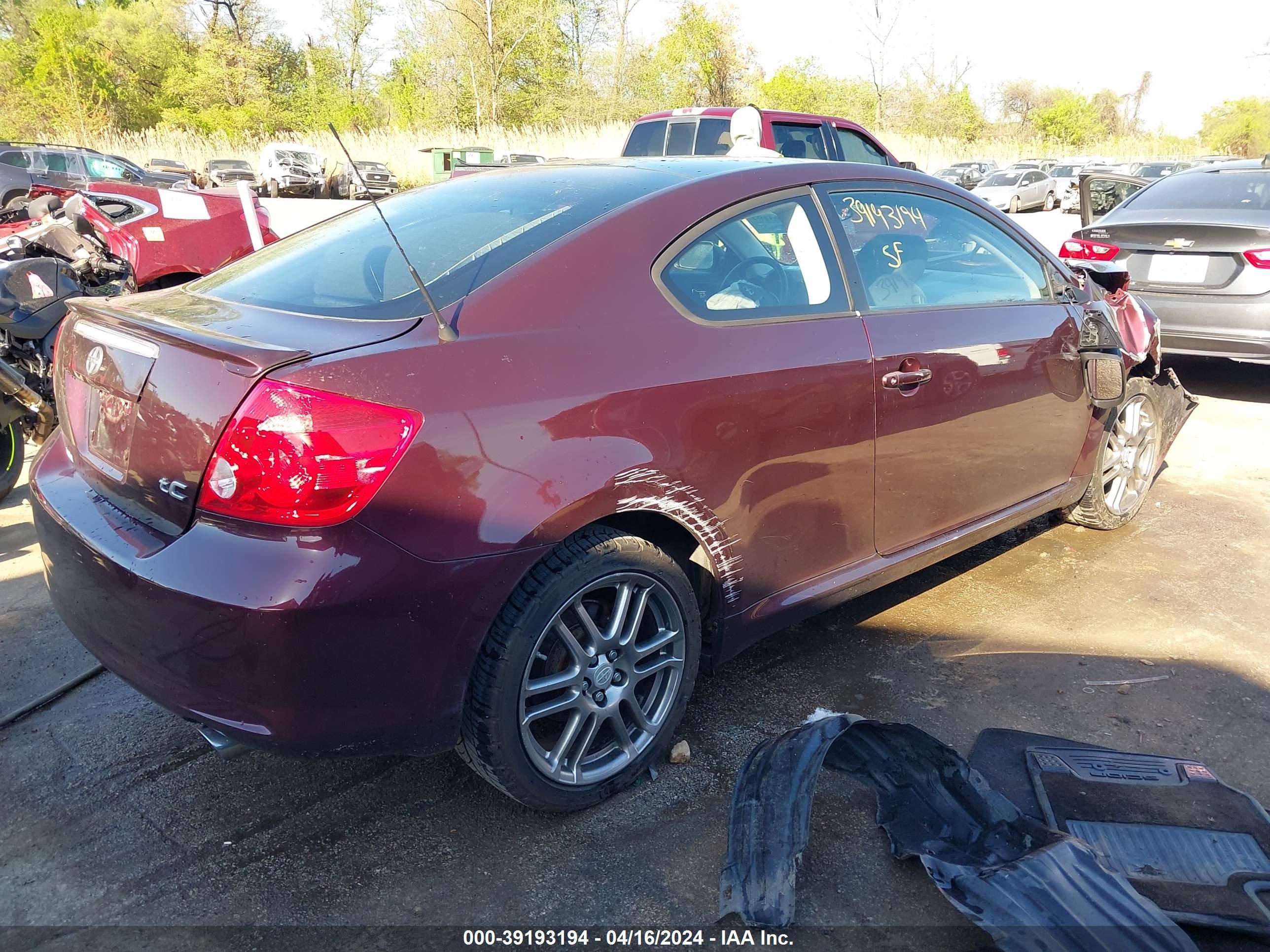 Photo 13 VIN: JTKDE167X70212484 - SCION TC 