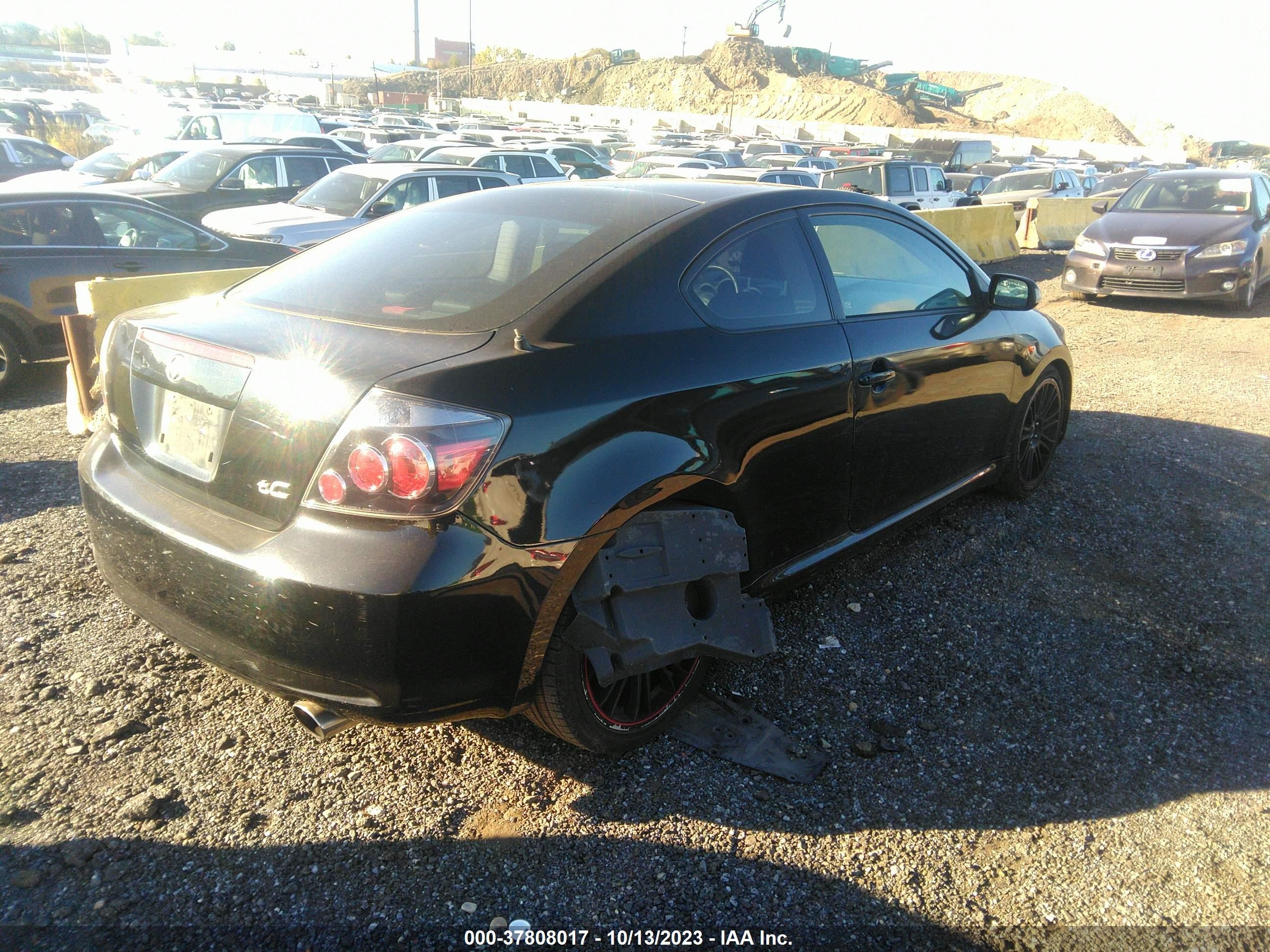 Photo 3 VIN: JTKDE167X90300597 - SCION TC 