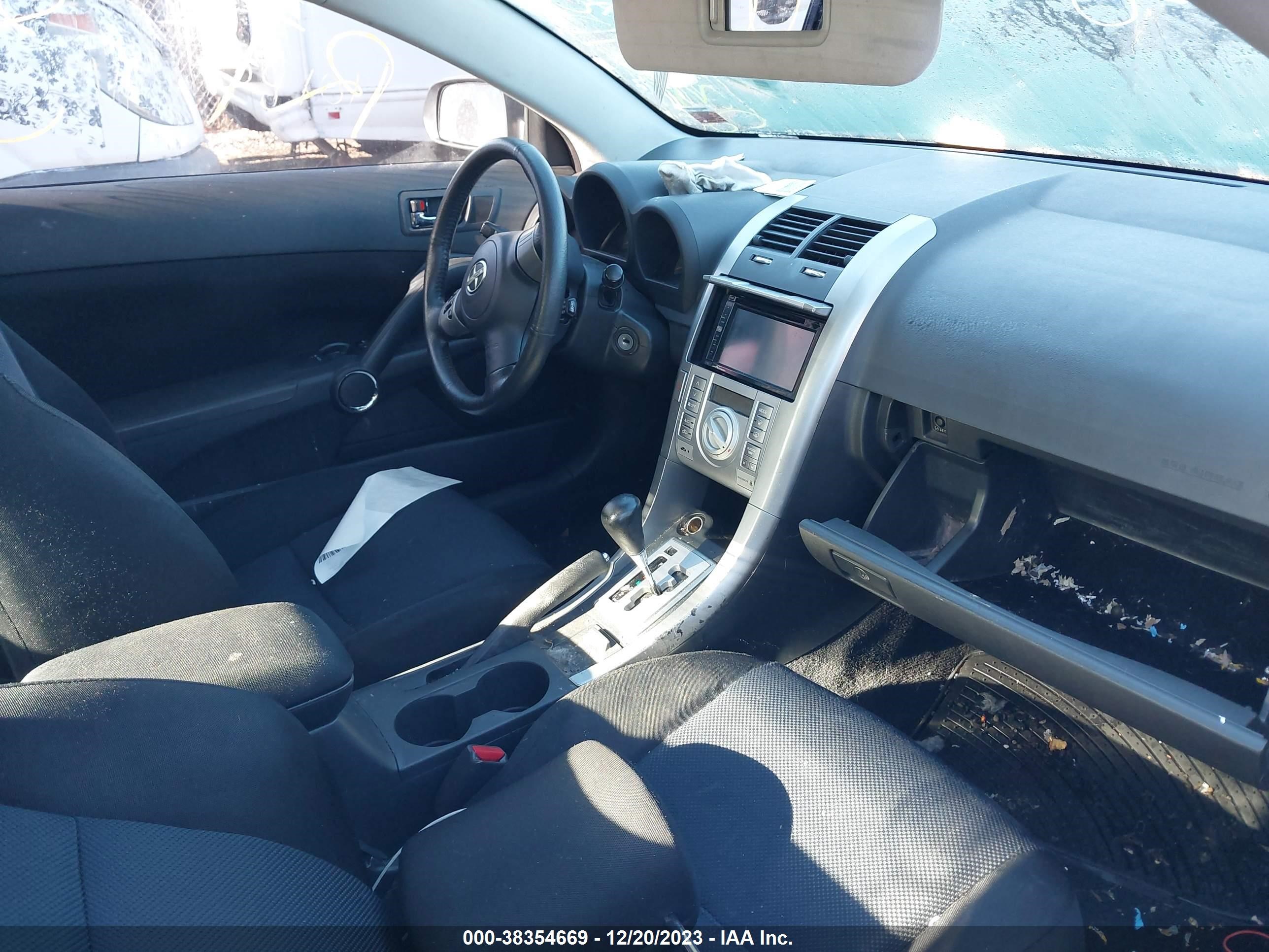 Photo 4 VIN: JTKDE177150009169 - SCION TC 