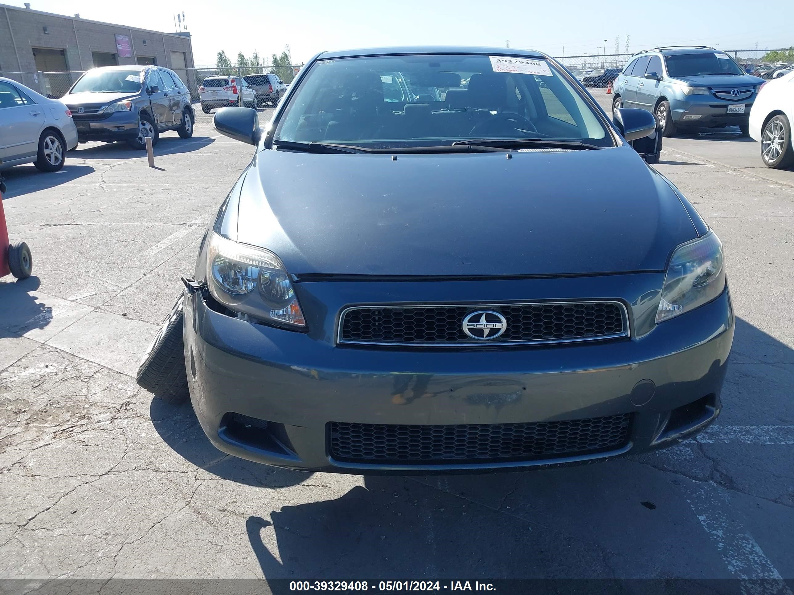 Photo 11 VIN: JTKDE177160069986 - SCION TC 