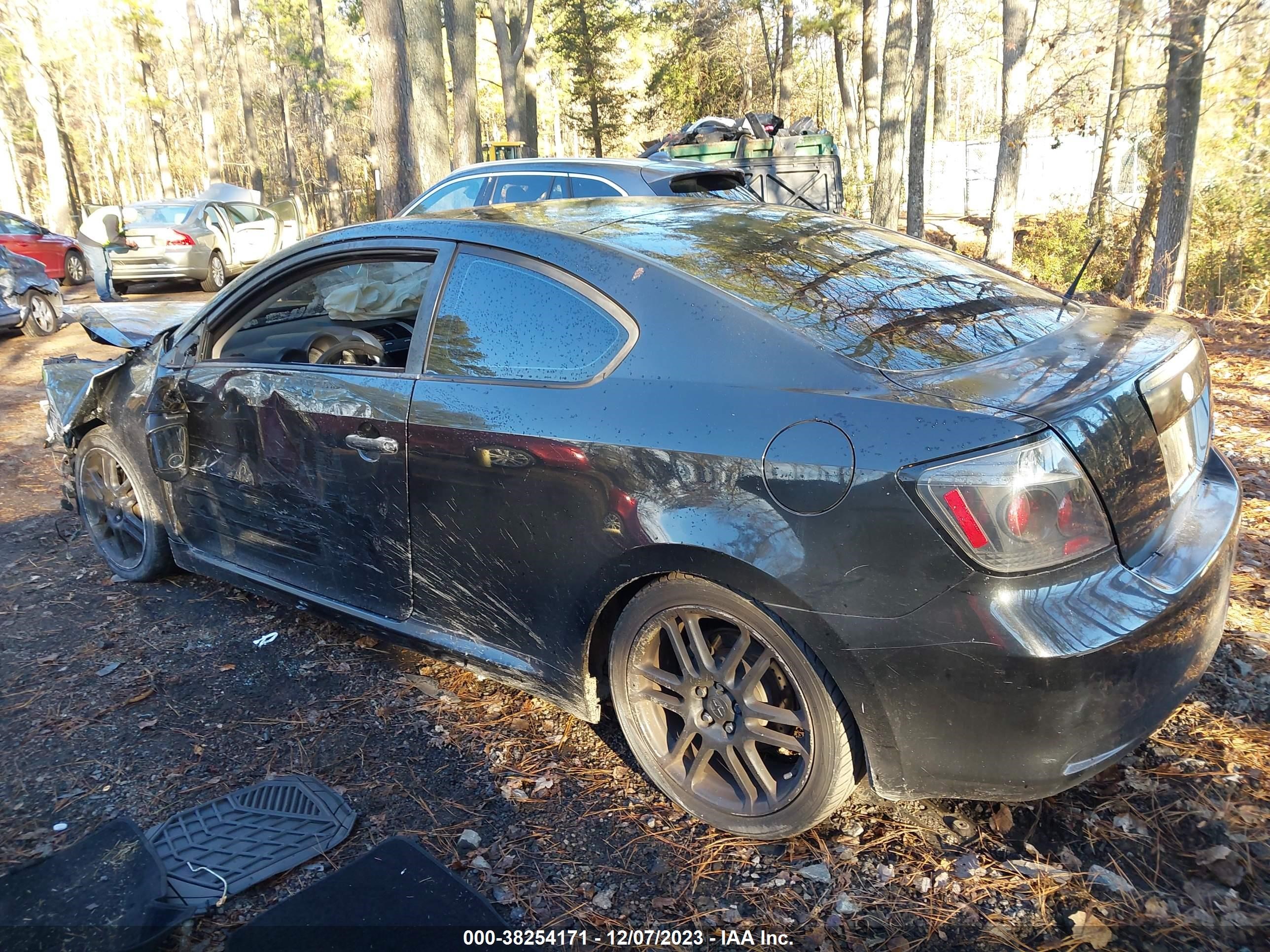 Photo 2 VIN: JTKDE177160100704 - SCION TC 