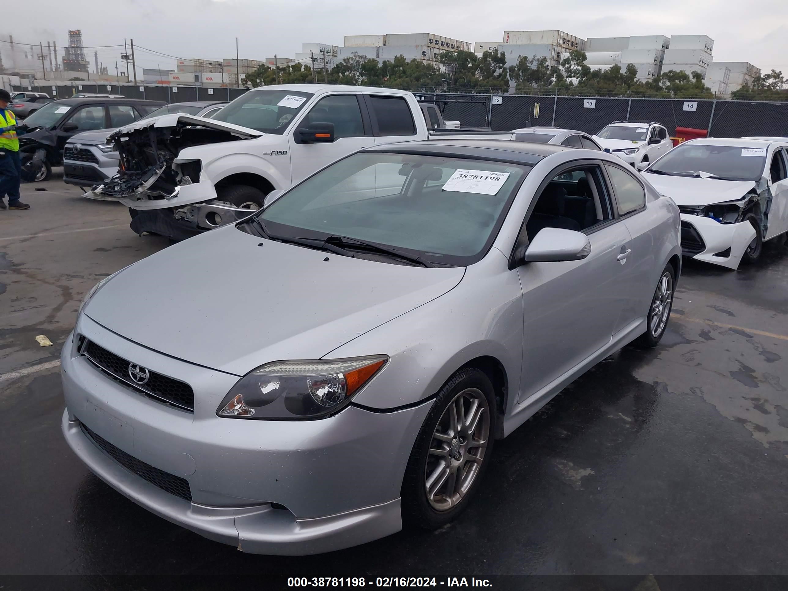 Photo 1 VIN: JTKDE177250031357 - SCION TC 