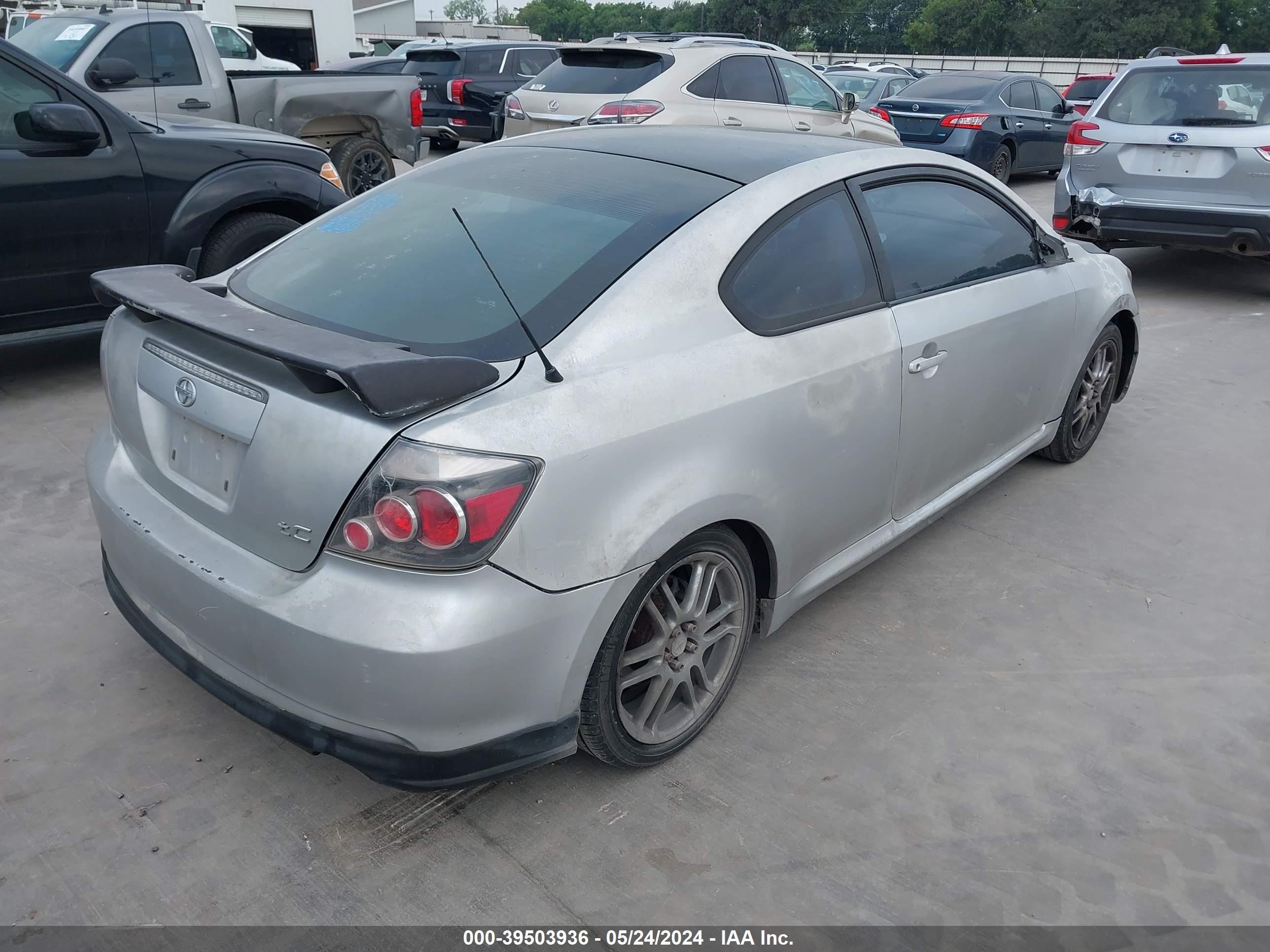 Photo 3 VIN: JTKDE177250034064 - SCION TC 