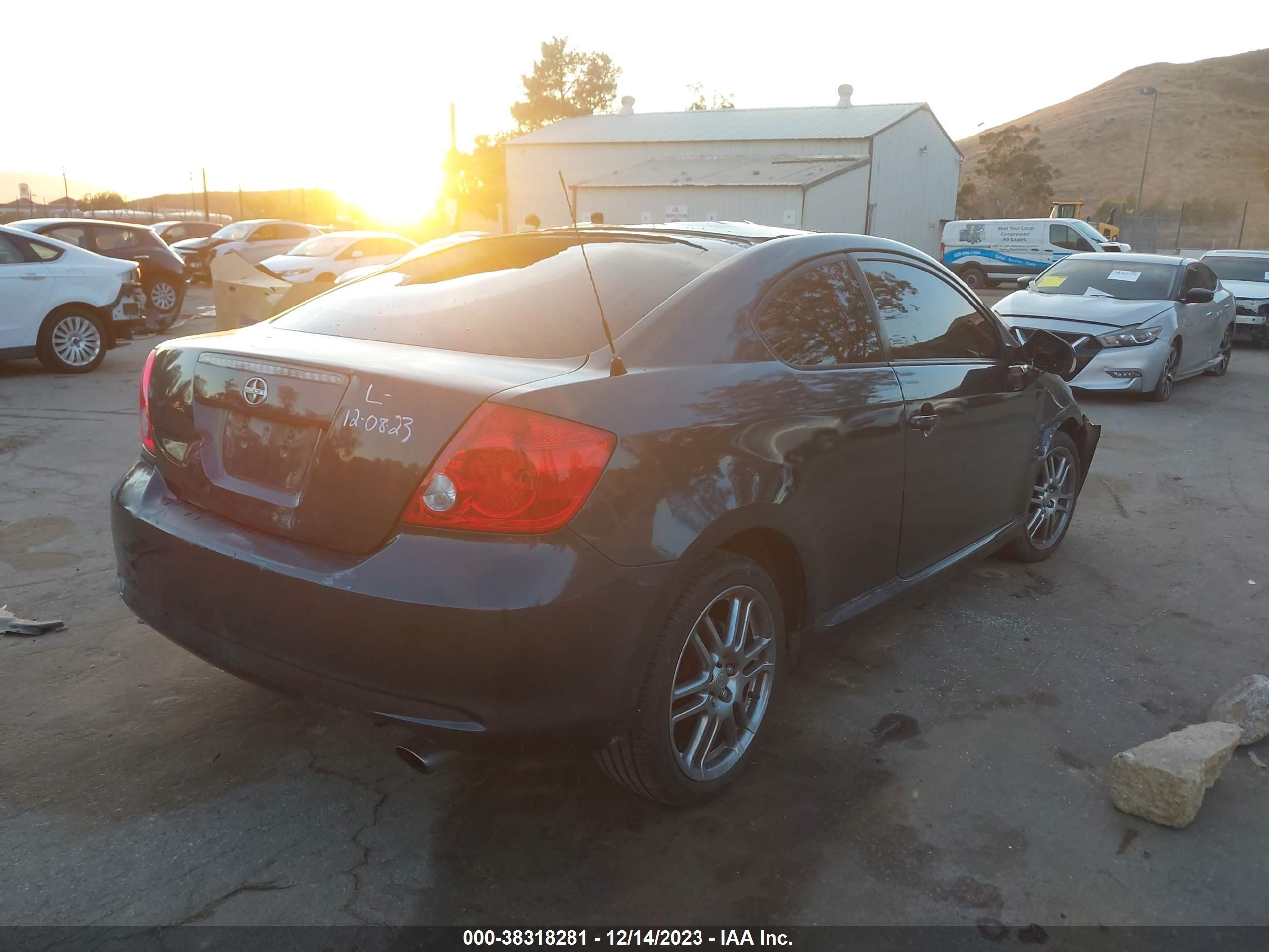 Photo 3 VIN: JTKDE177260124395 - SCION TC 