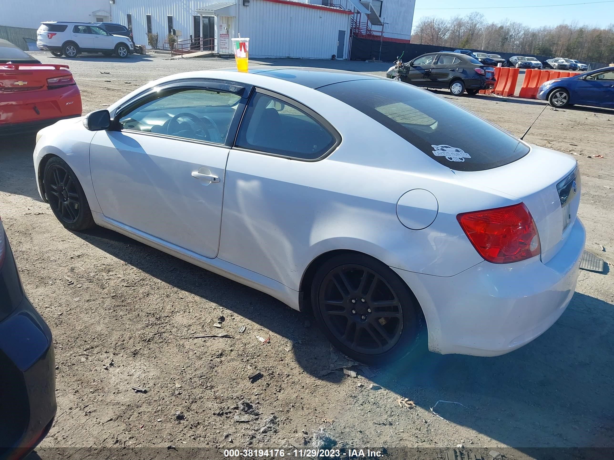 Photo 2 VIN: JTKDE177260133520 - SCION TC 