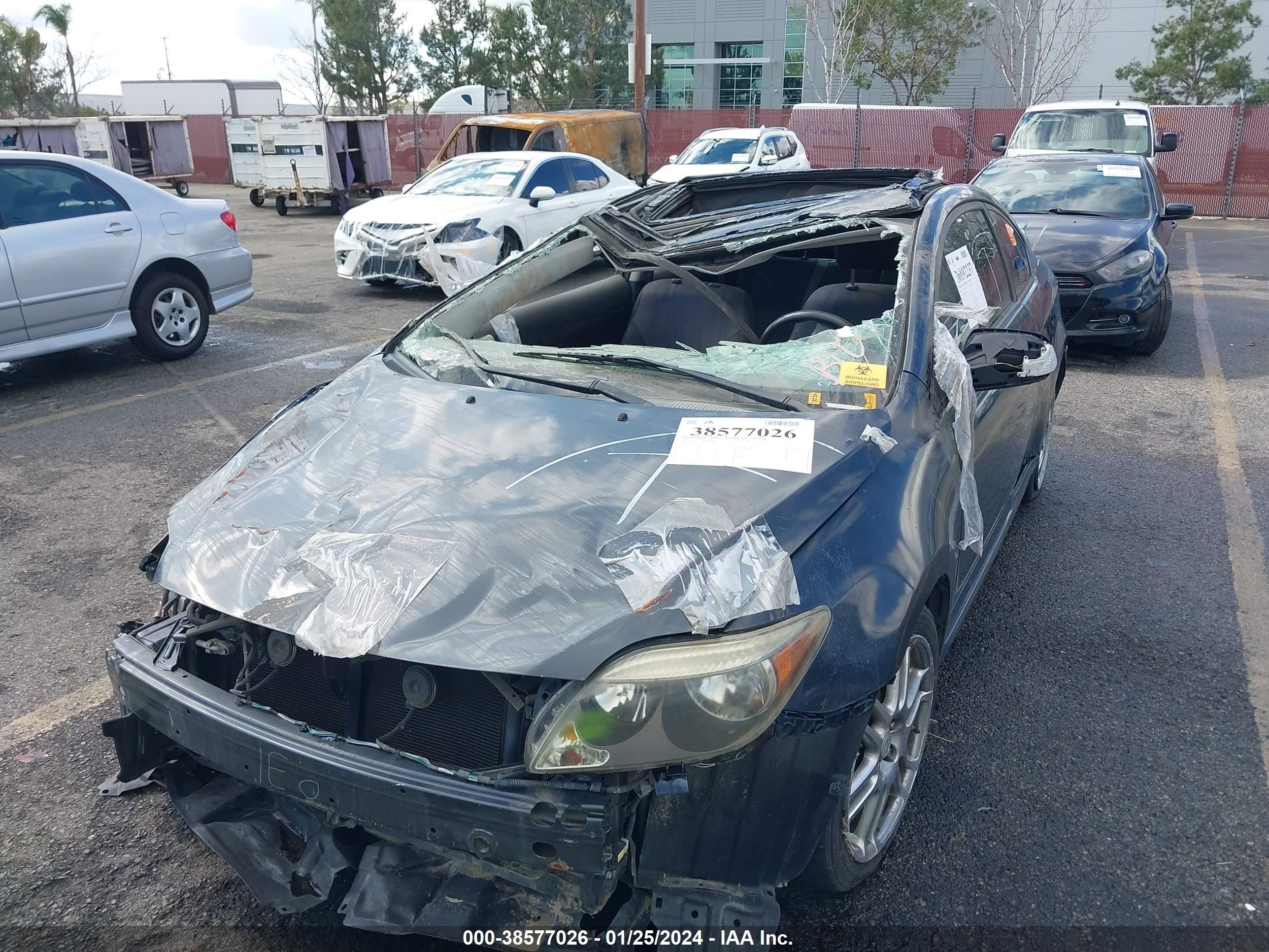 Photo 6 VIN: JTKDE177270159097 - SCION TC 