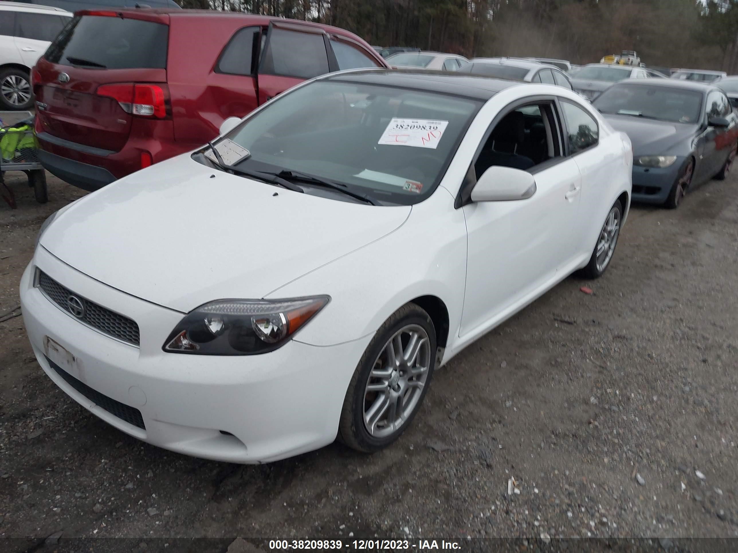 Photo 1 VIN: JTKDE177360109985 - SCION TC 