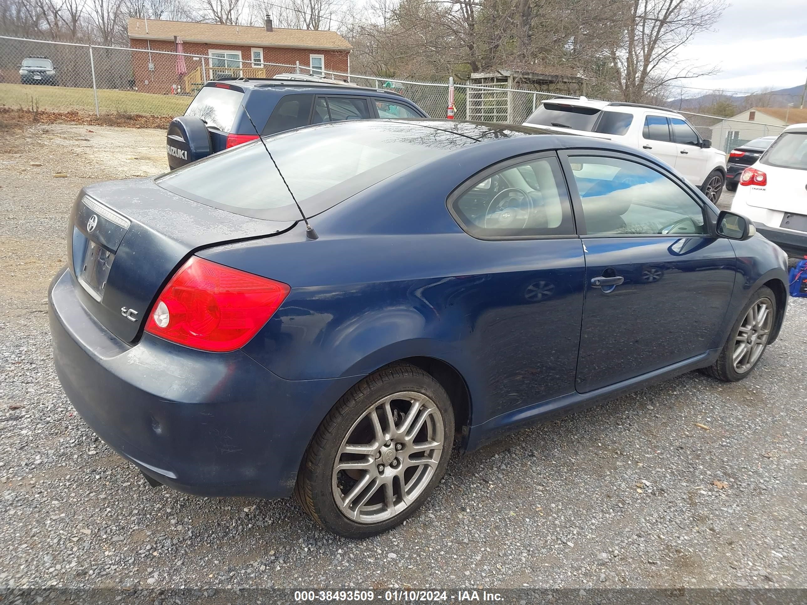 Photo 11 VIN: JTKDE177450003575 - SCION TC 