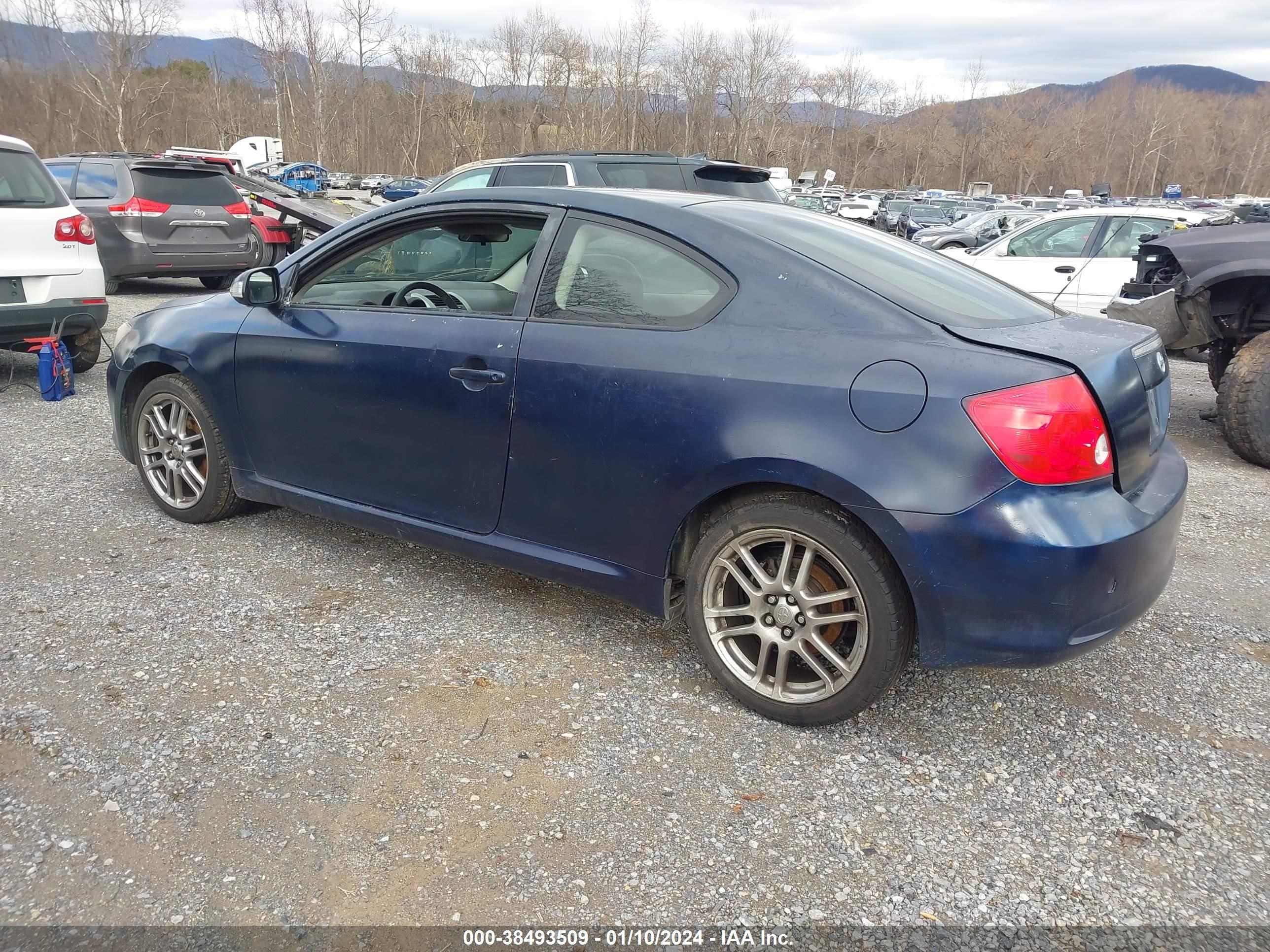 Photo 2 VIN: JTKDE177450003575 - SCION TC 