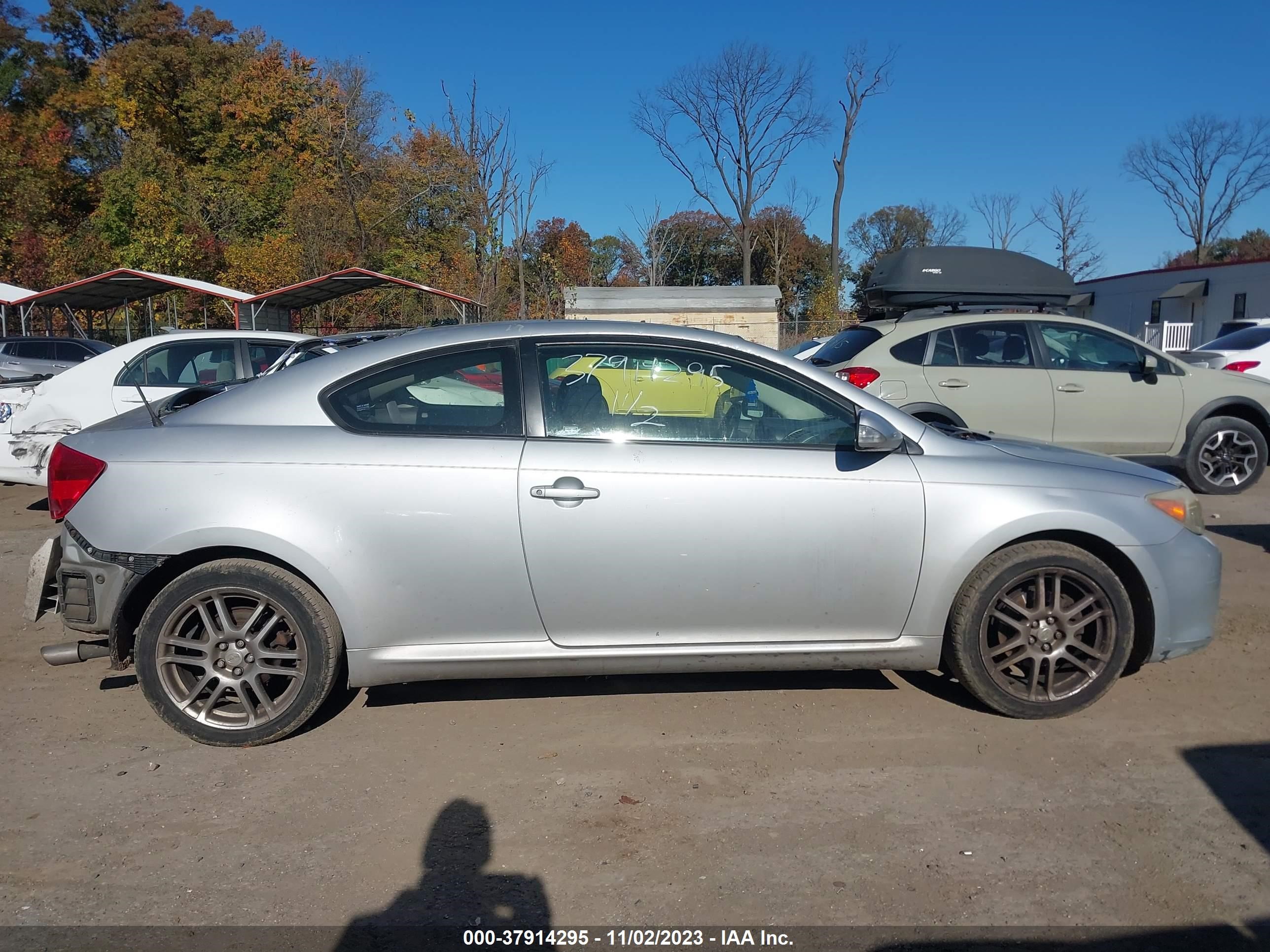 Photo 12 VIN: JTKDE177450049150 - SCION TC 