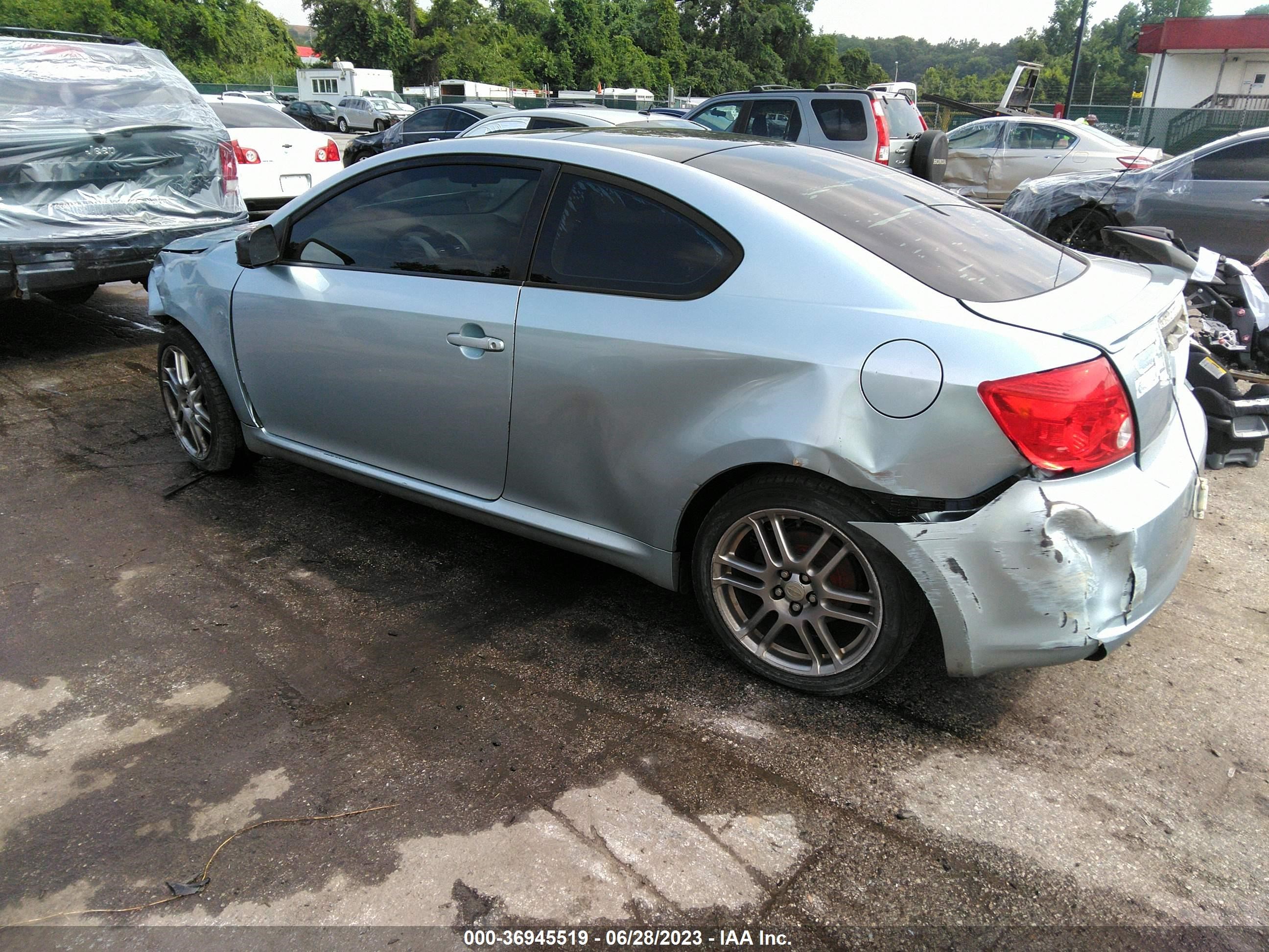 Photo 2 VIN: JTKDE177470168982 - SCION TC 