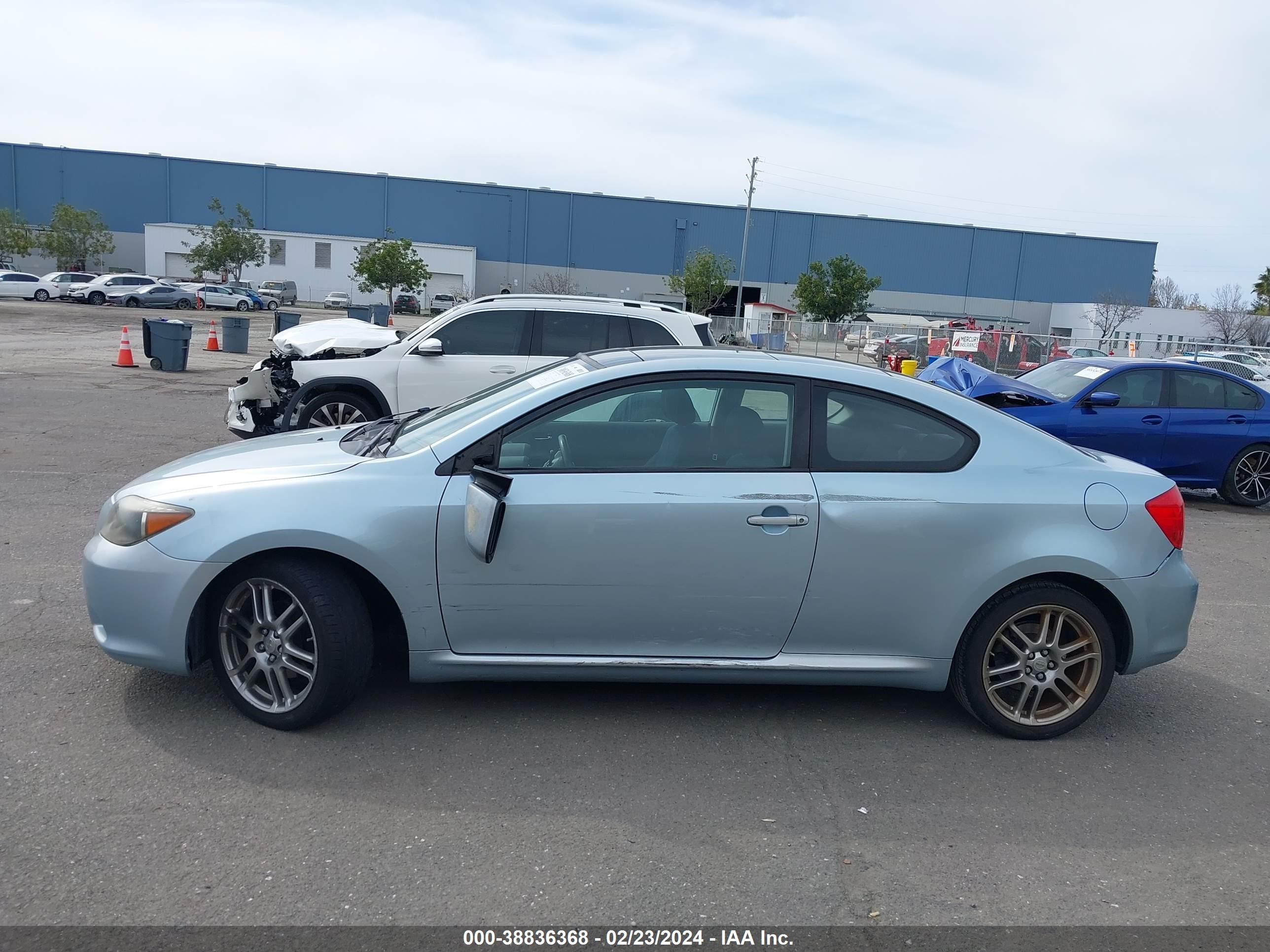 Photo 13 VIN: JTKDE177470203908 - SCION TC 