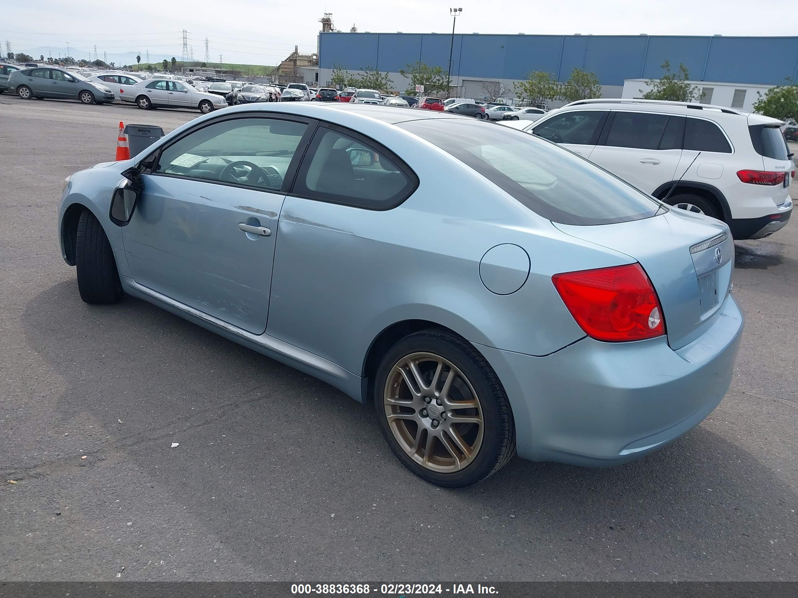 Photo 2 VIN: JTKDE177470203908 - SCION TC 