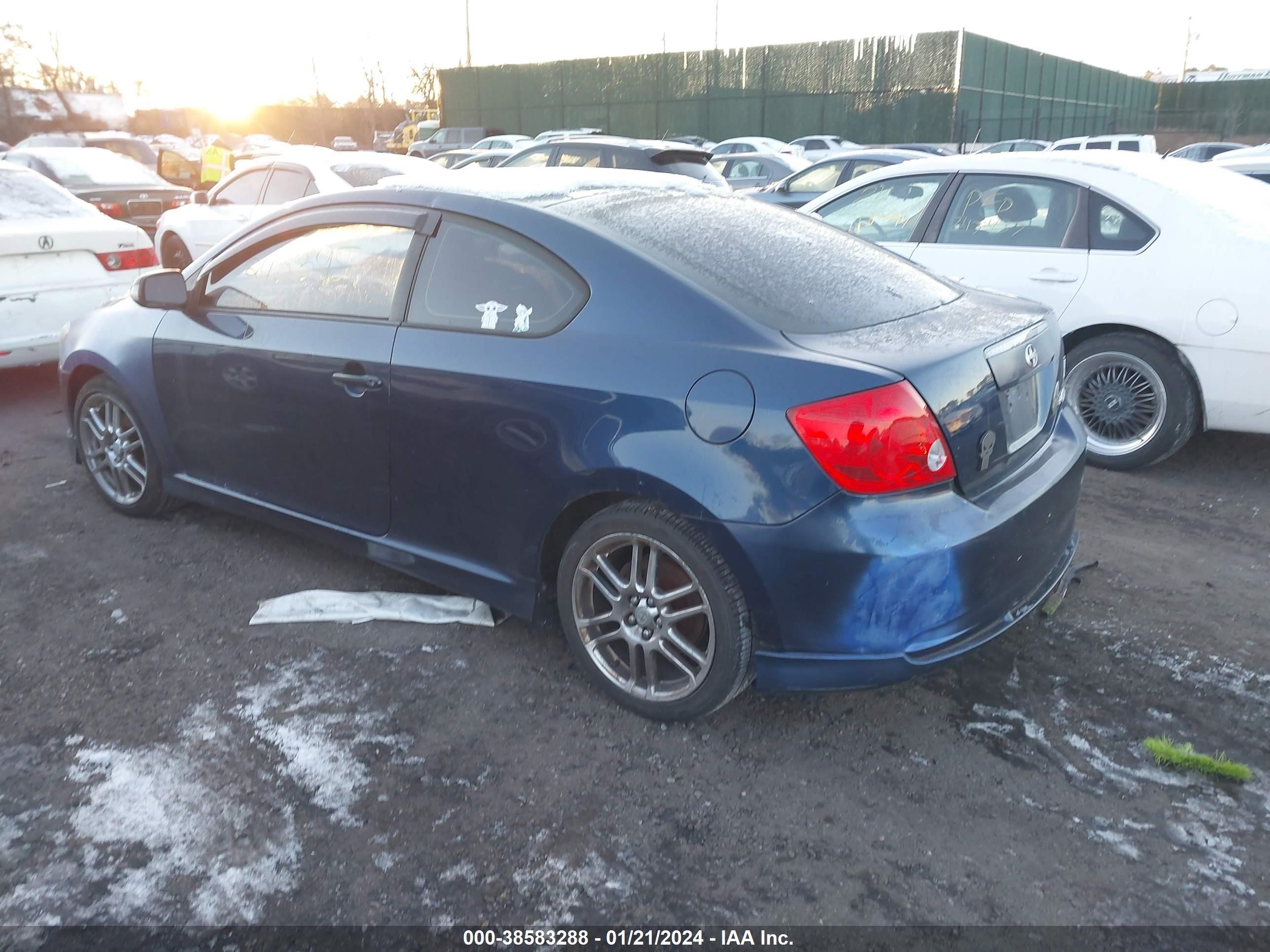 Photo 2 VIN: JTKDE177550044622 - SCION TC 