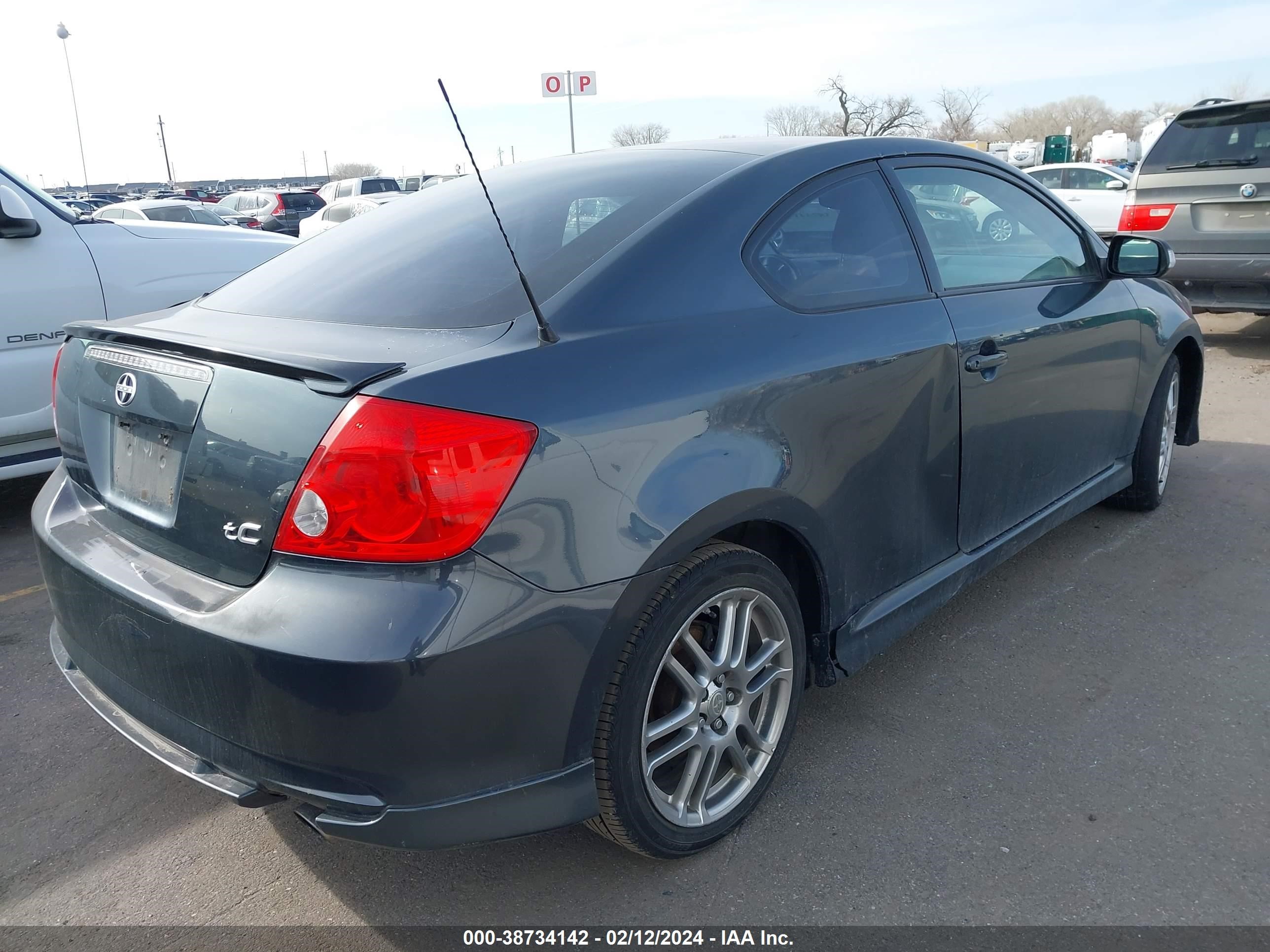 Photo 3 VIN: JTKDE177570153343 - SCION TC 