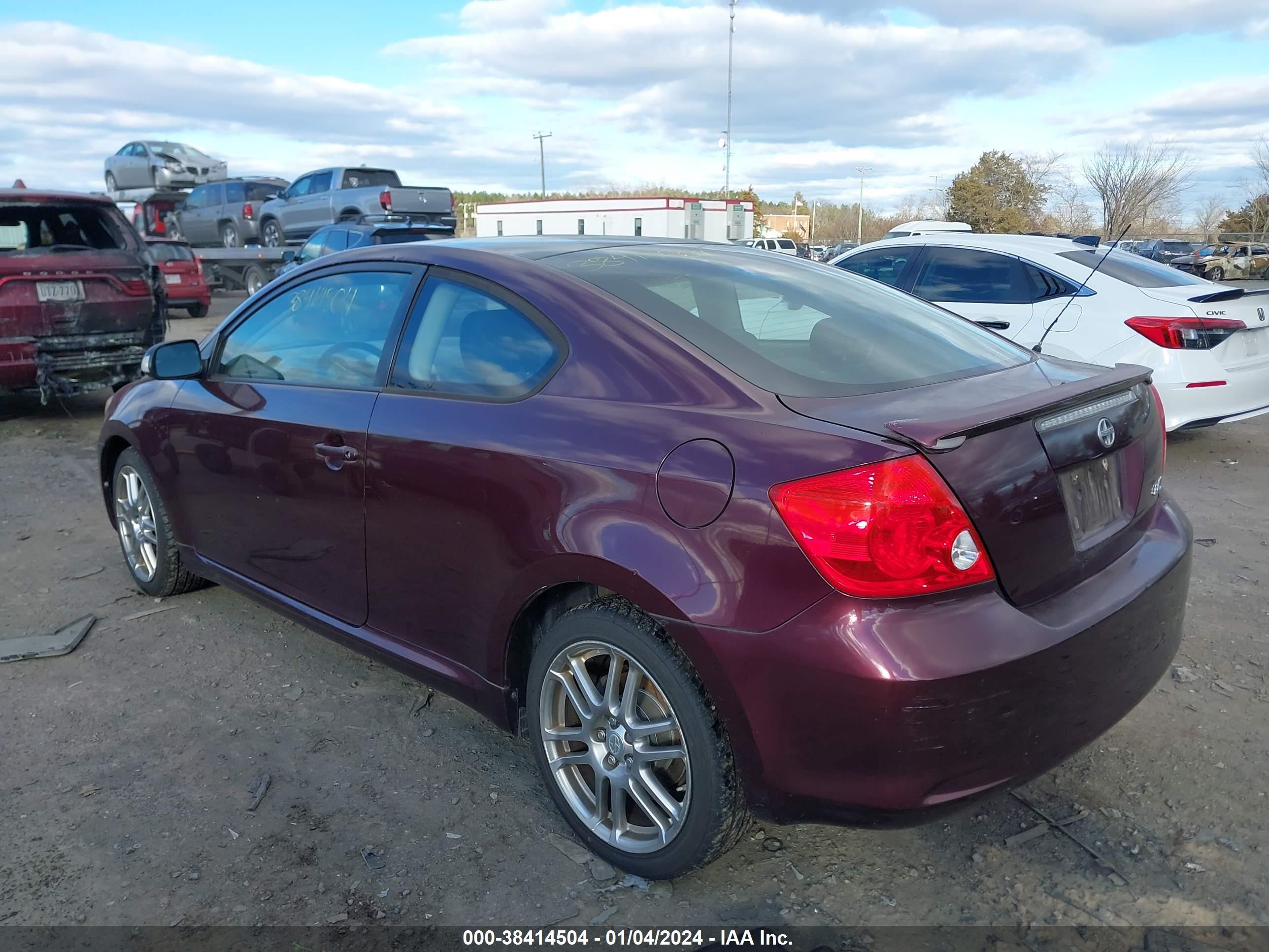 Photo 2 VIN: JTKDE177570212357 - SCION TC 