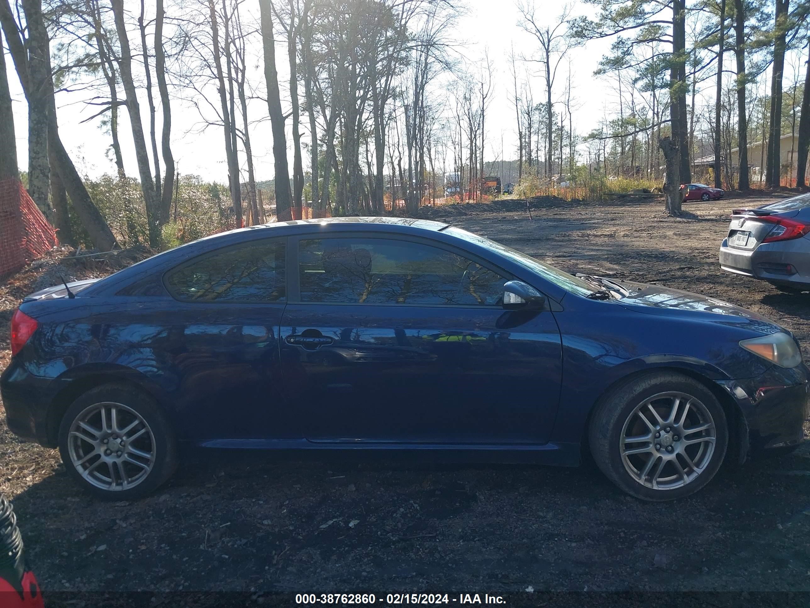 Photo 12 VIN: JTKDE177670171074 - SCION TC 