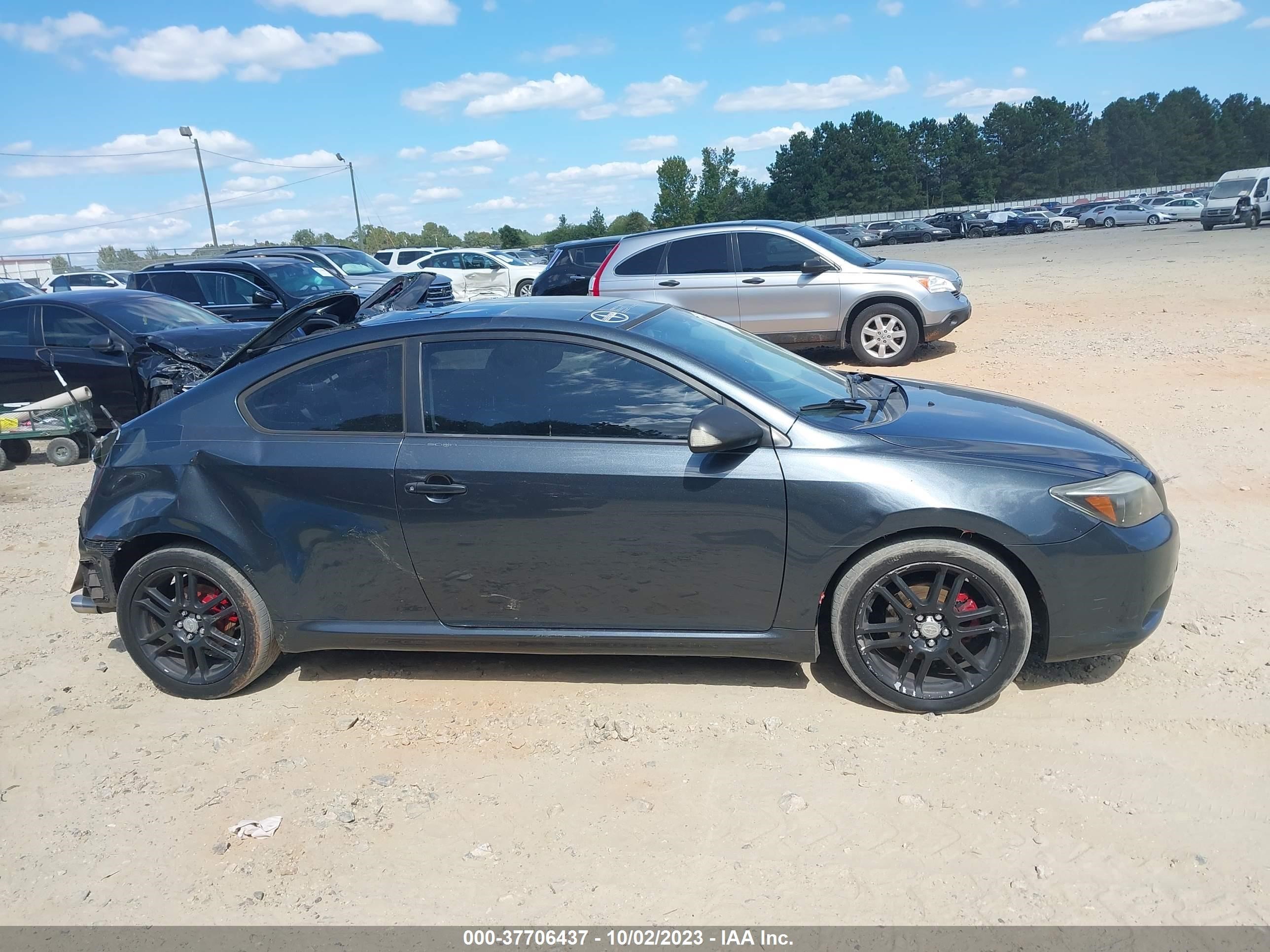 Photo 11 VIN: JTKDE177670213789 - SCION TC 