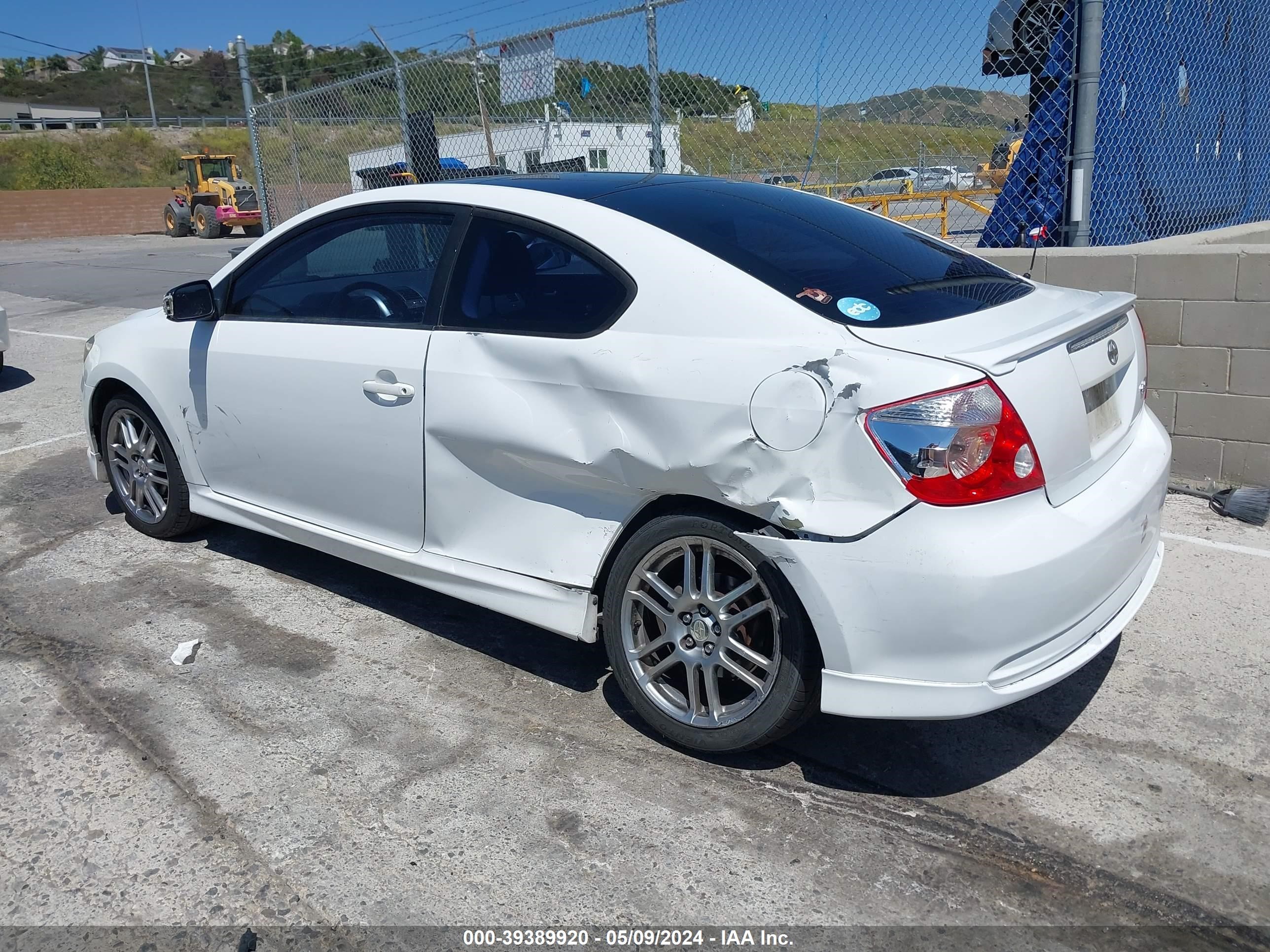 Photo 2 VIN: JTKDE177760113506 - SCION TC 