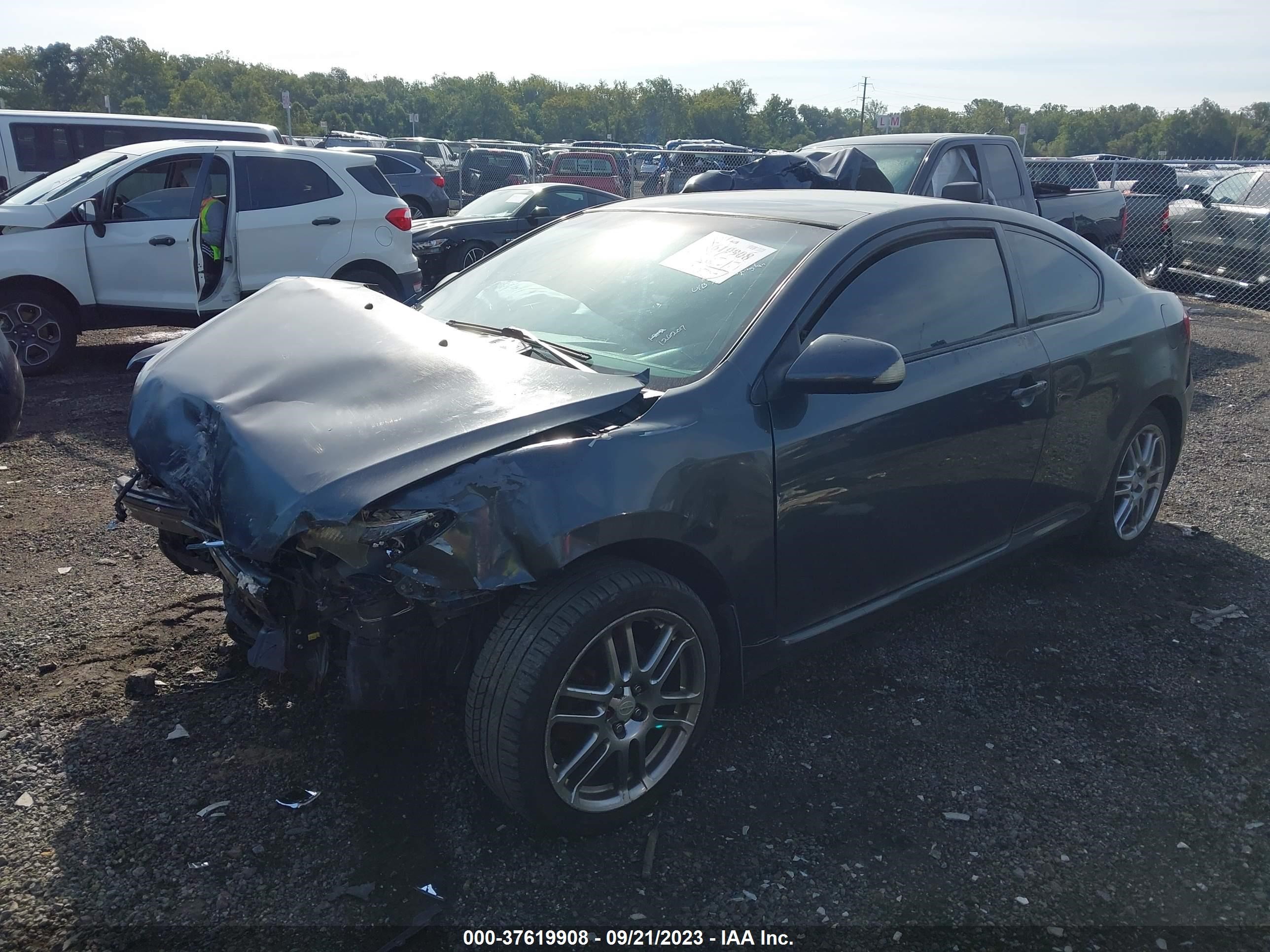 Photo 1 VIN: JTKDE177760126207 - SCION TC 