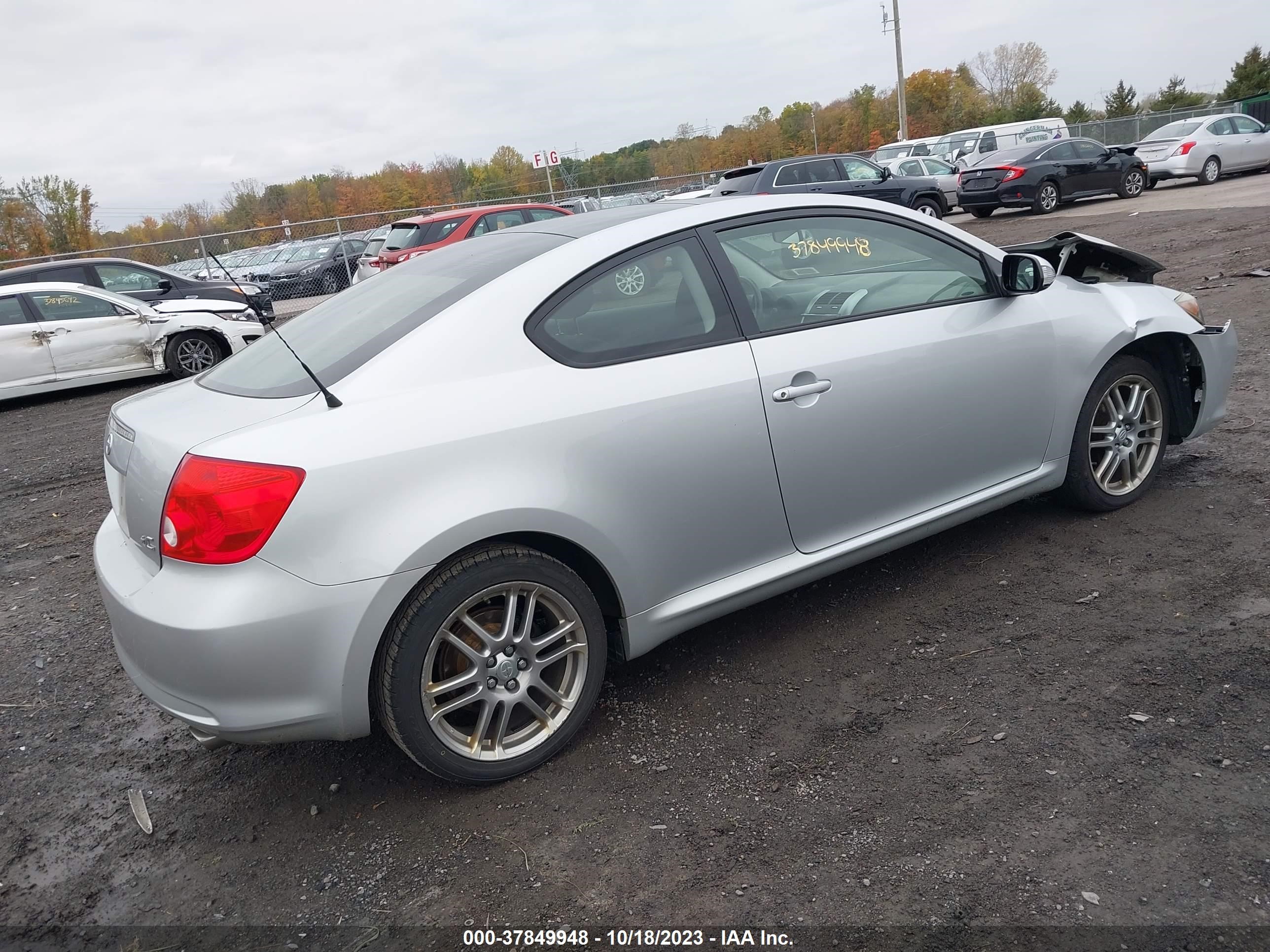 Photo 3 VIN: JTKDE177770167017 - SCION TC 