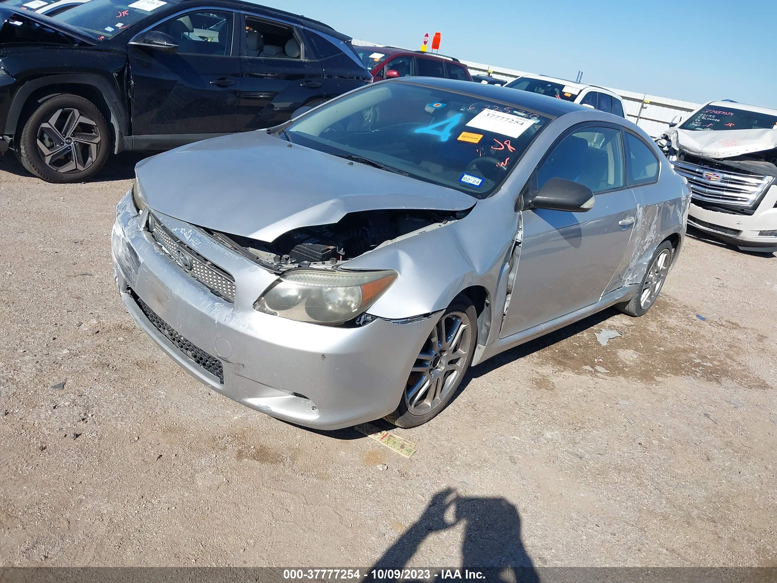 Photo 1 VIN: JTKDE177860068141 - SCION TC 