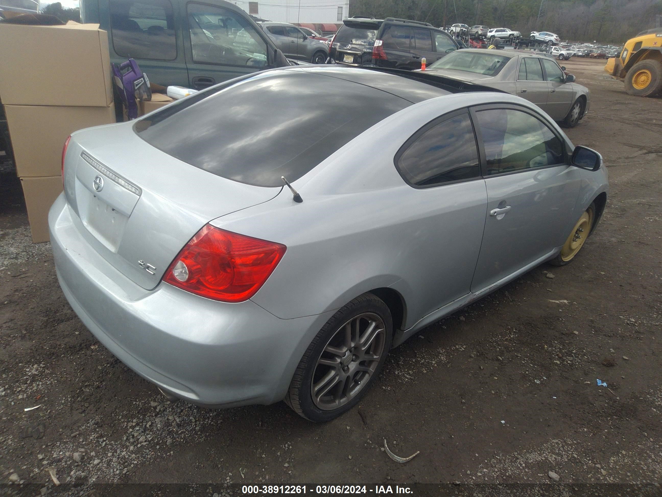 Photo 3 VIN: JTKDE177950037611 - SCION TC 