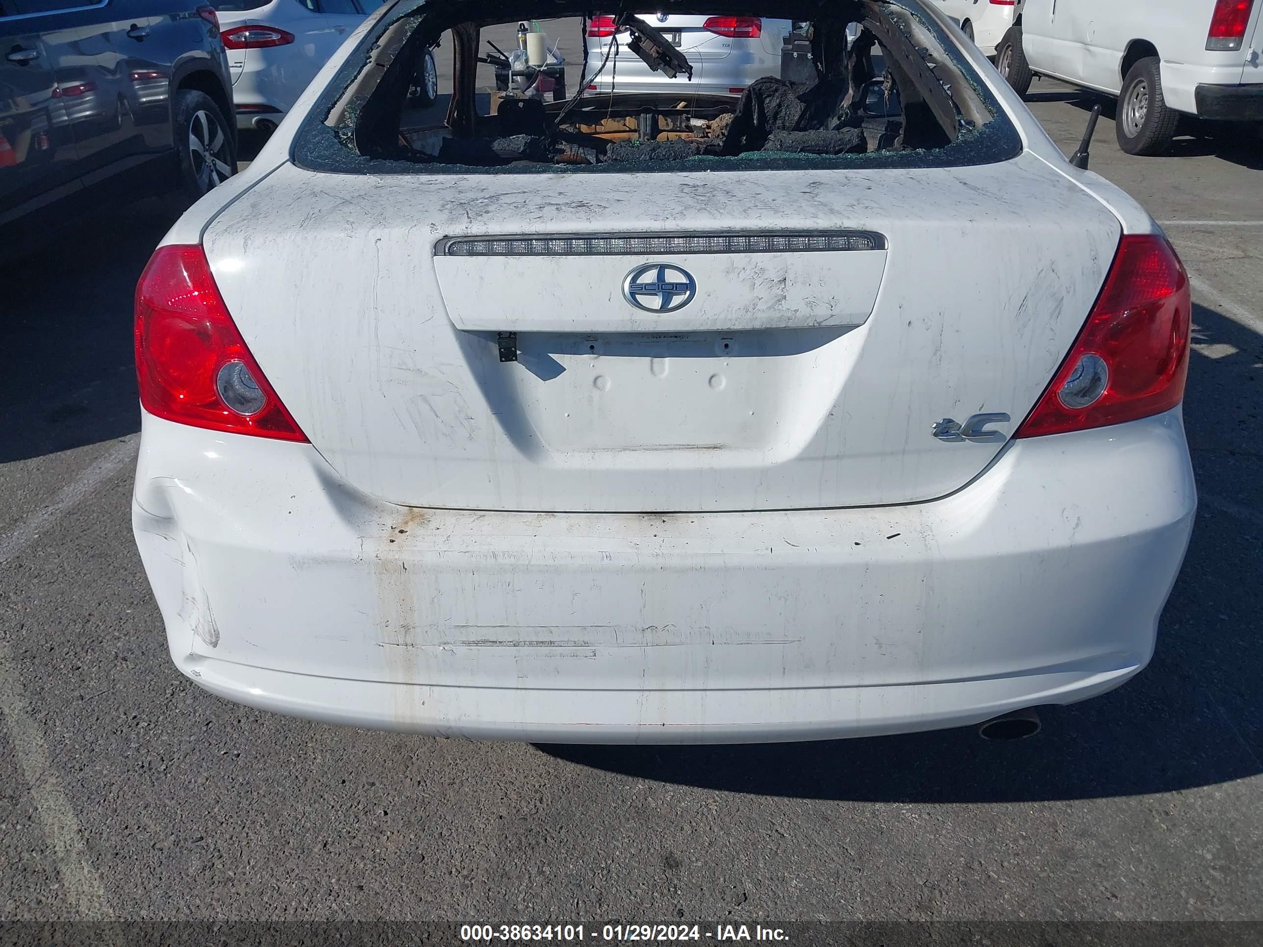 Photo 14 VIN: JTKDE177X50024186 - SCION TC 