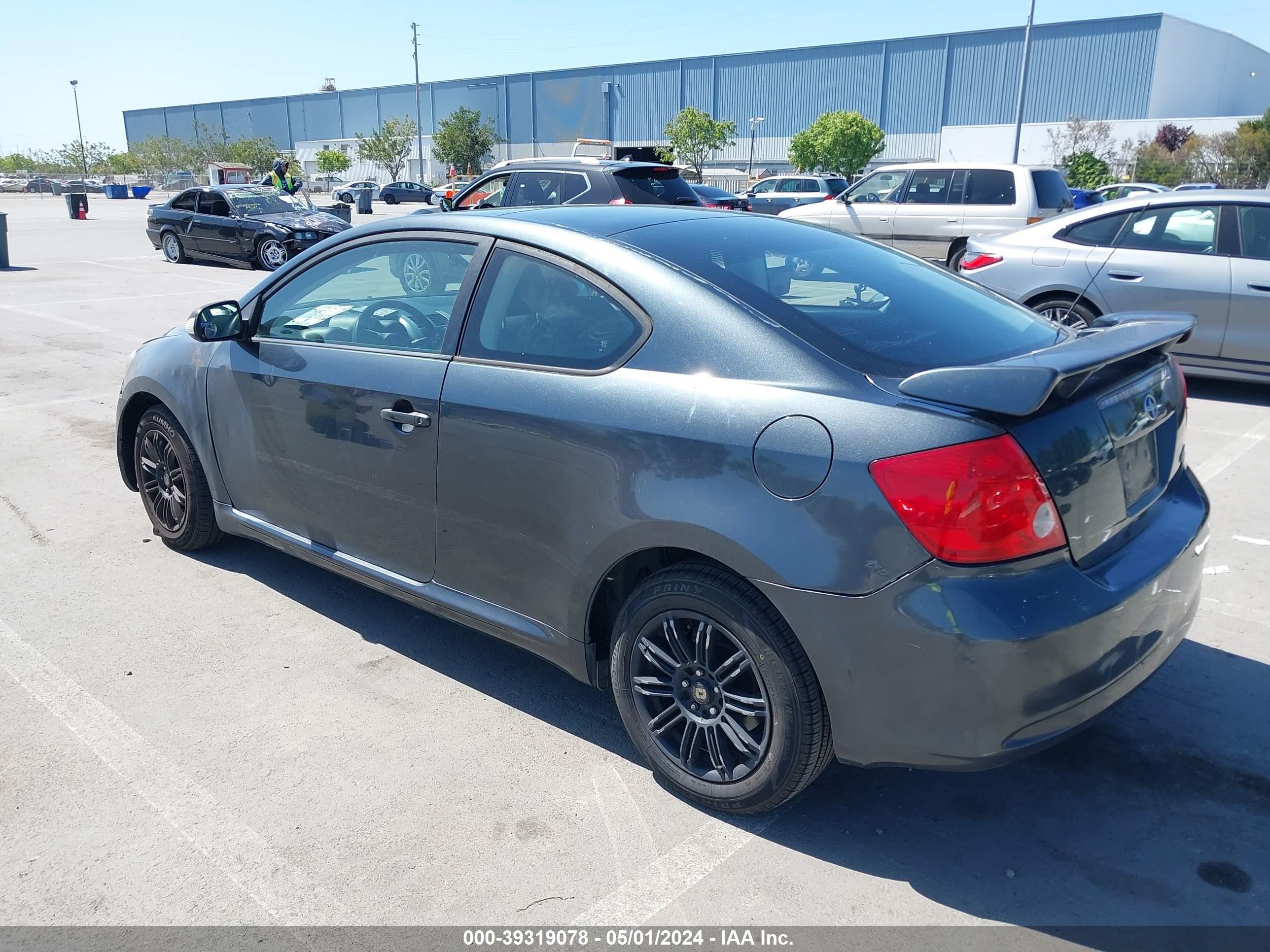 Photo 2 VIN: JTKDE177X60073955 - SCION TC 