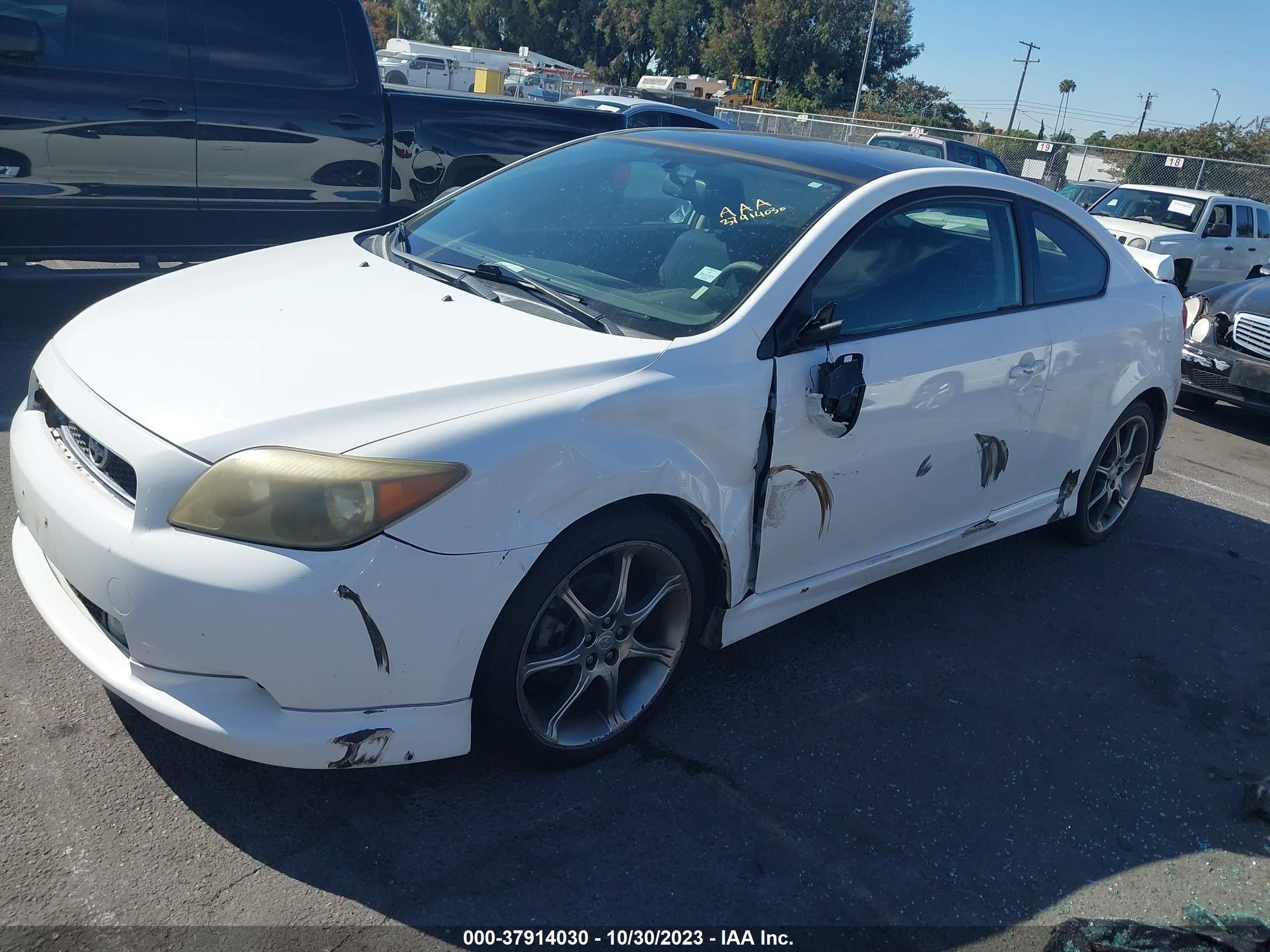 Photo 1 VIN: JTKDE177X60093560 - SCION TC 