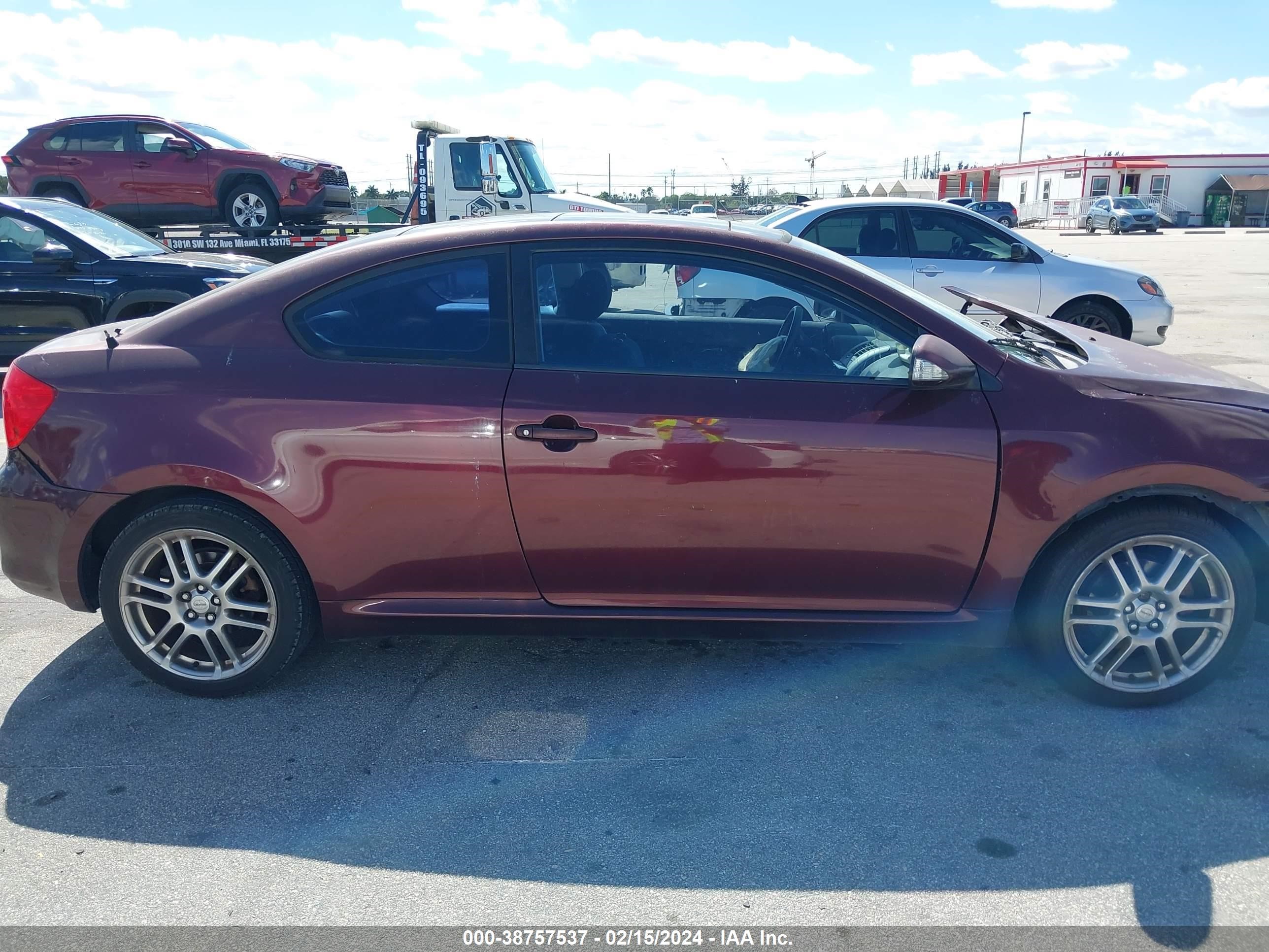 Photo 11 VIN: JTKDE177X60107649 - SCION TC 