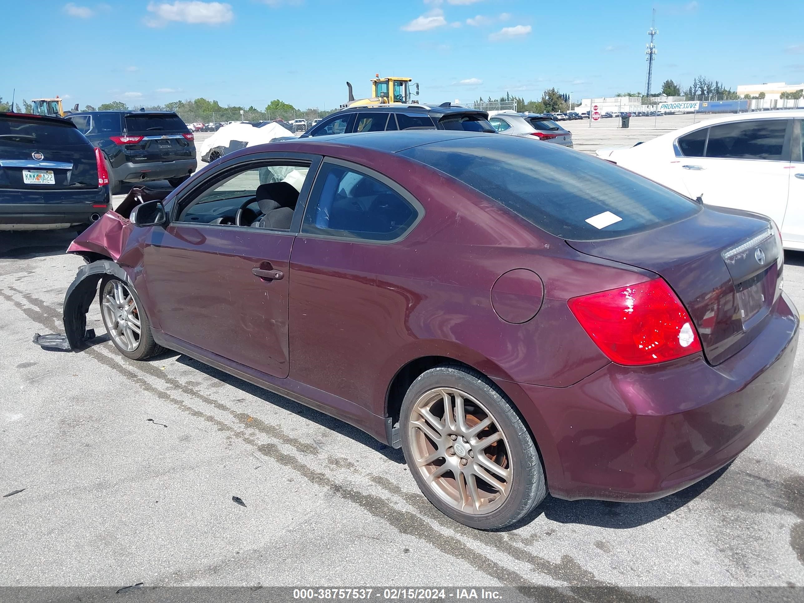 Photo 2 VIN: JTKDE177X60107649 - SCION TC 