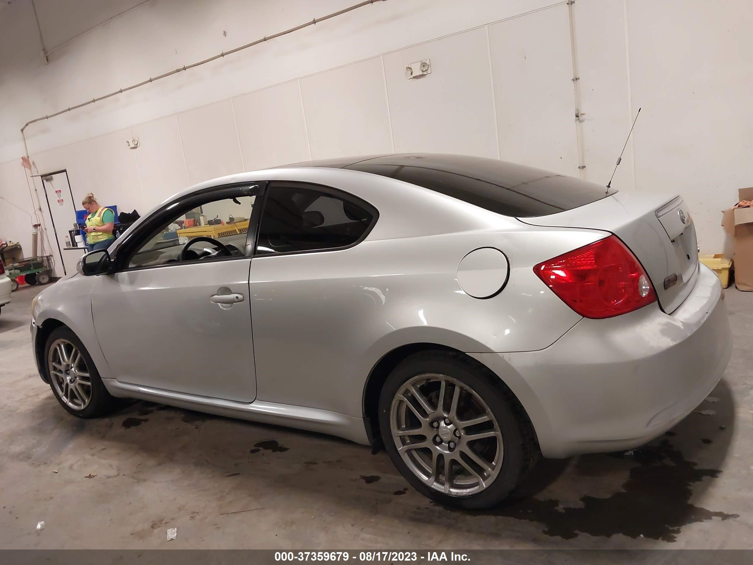 Photo 14 VIN: JTKDE177X60138044 - SCION TC 