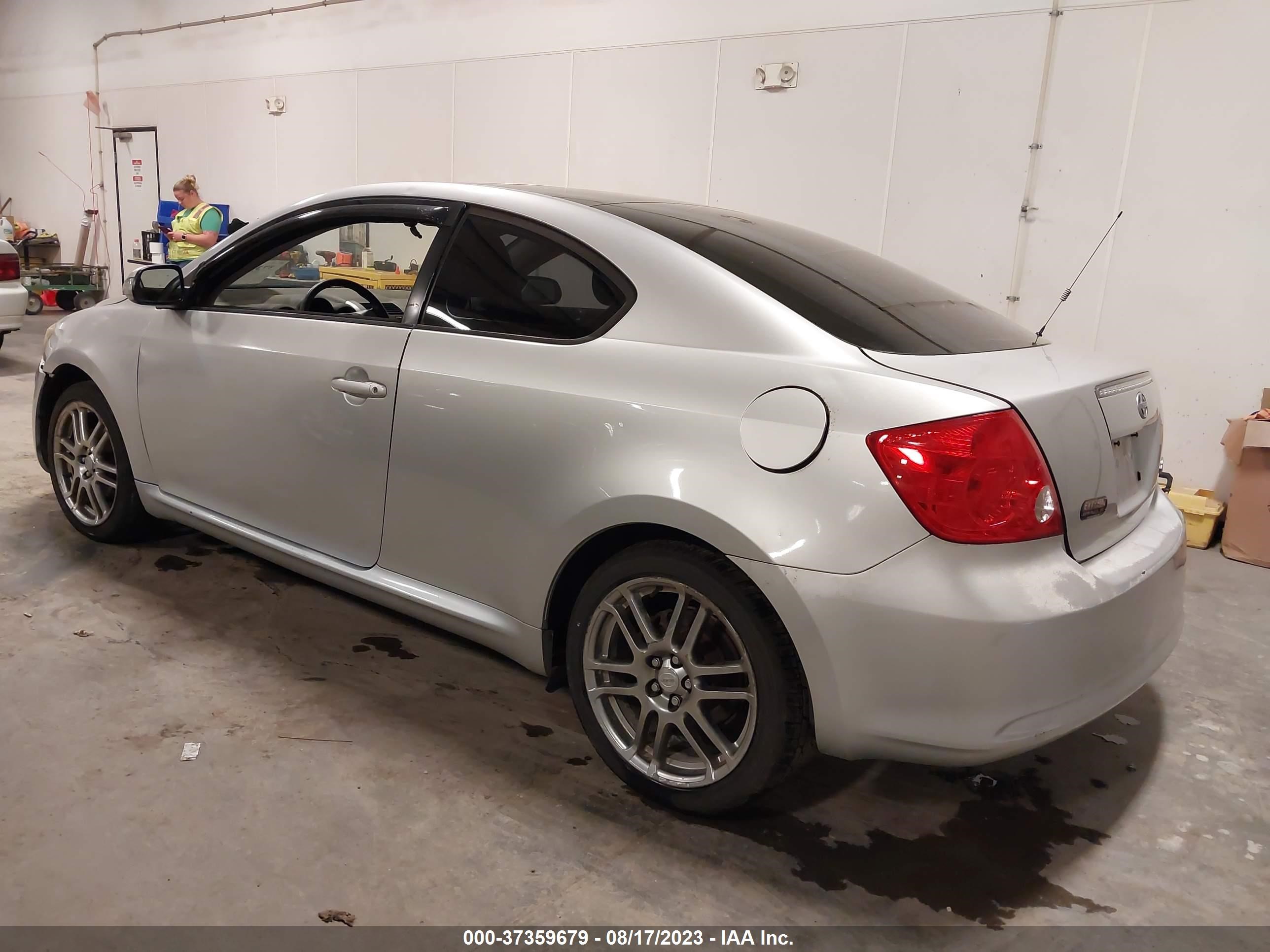 Photo 2 VIN: JTKDE177X60138044 - SCION TC 