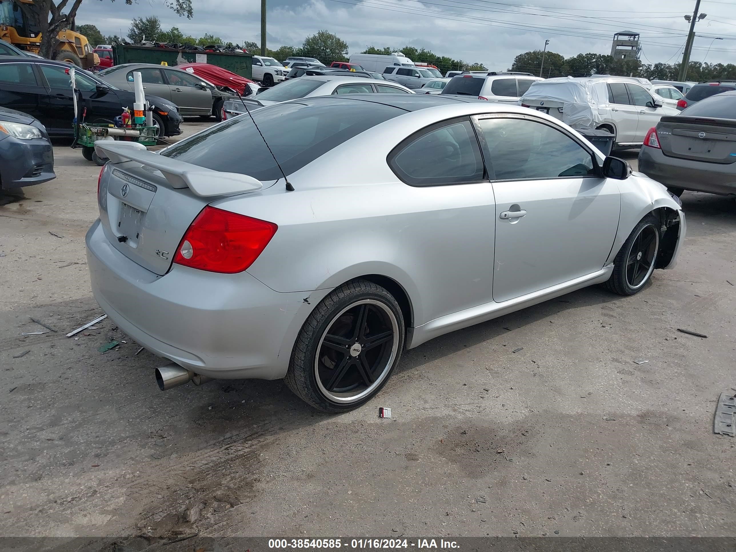 Photo 3 VIN: JTKDE177X70154973 - SCION TC 