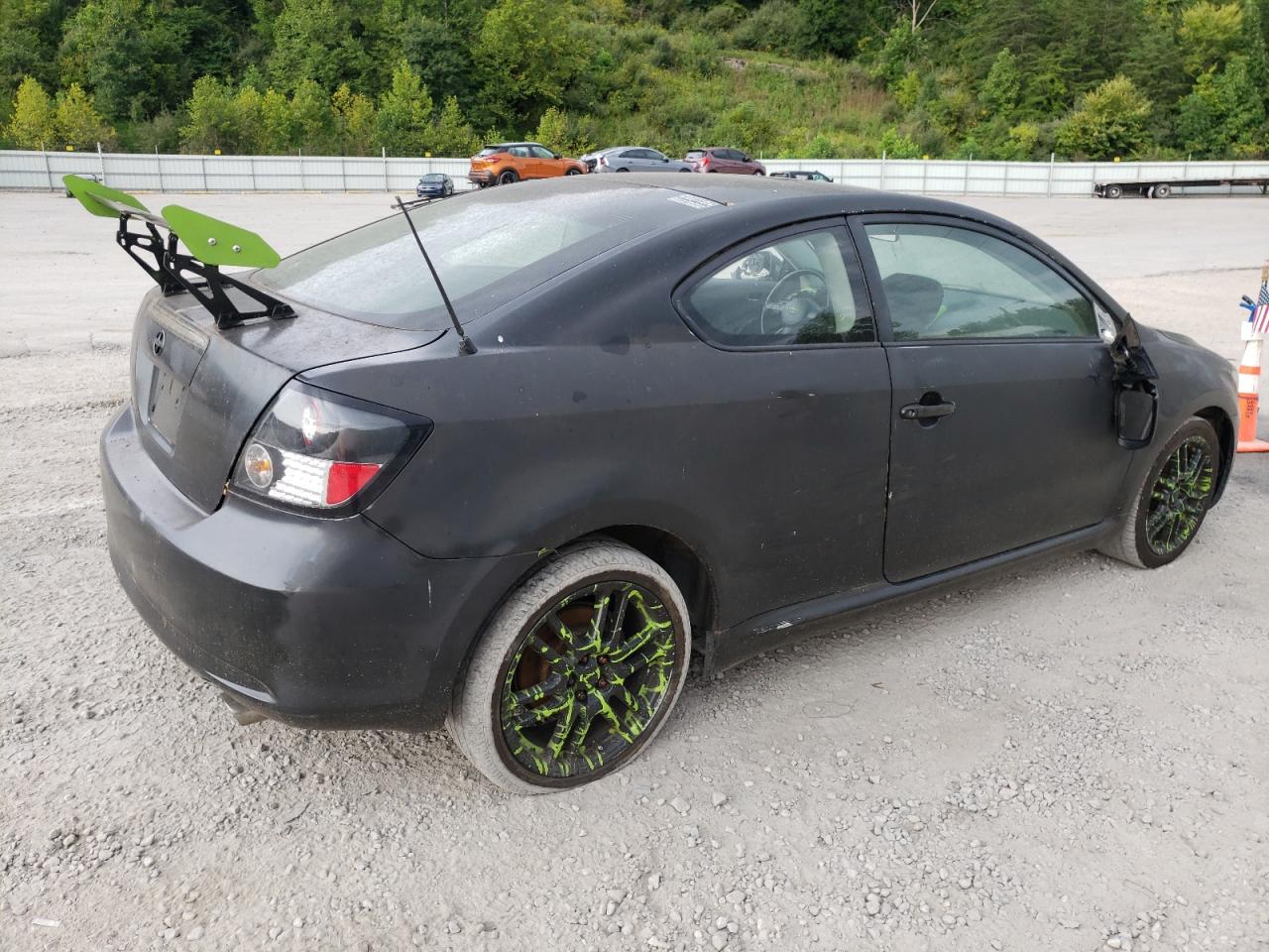 Photo 2 VIN: JTKDE177X70178433 - SCION TC 