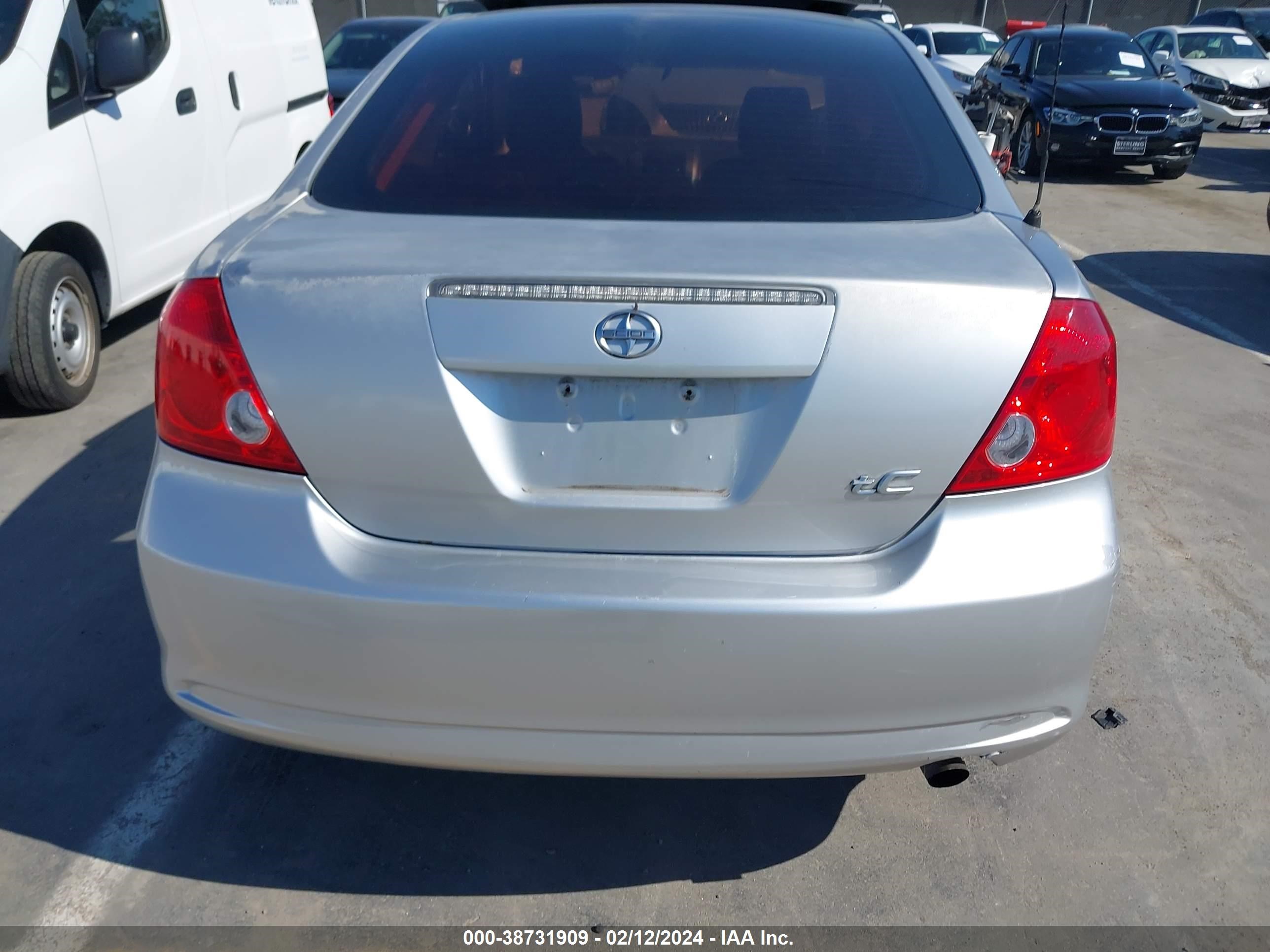 Photo 14 VIN: JTKDE177X70215285 - SCION TC 