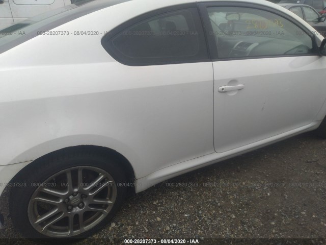 Photo 5 VIN: JTKDE3B73A0315691 - SCION TC 