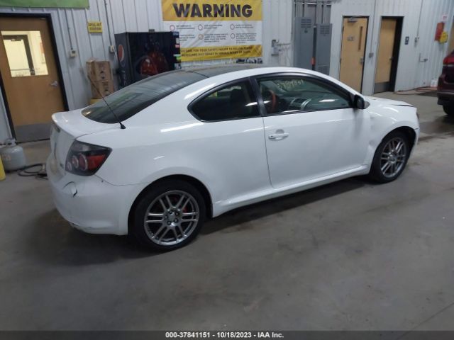 Photo 3 VIN: JTKDE3B77A0317265 - SCION TC 