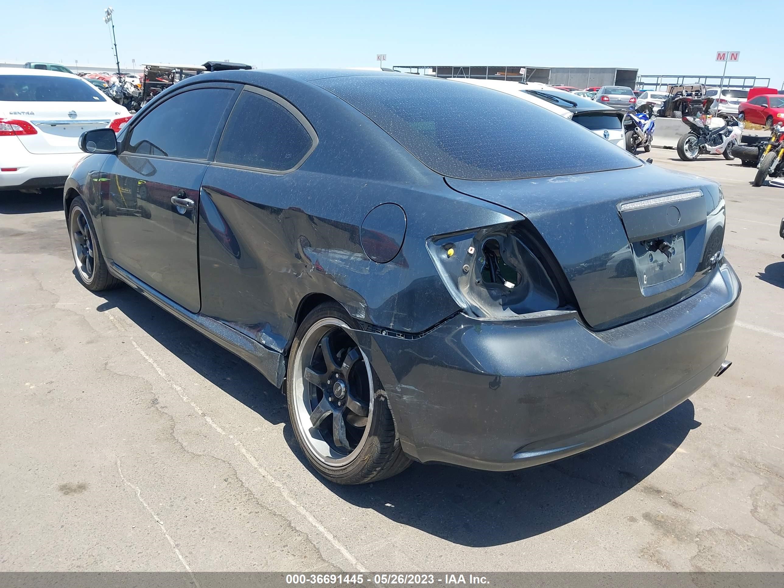 Photo 2 VIN: JTKDE3B78A0310115 - SCION TC 