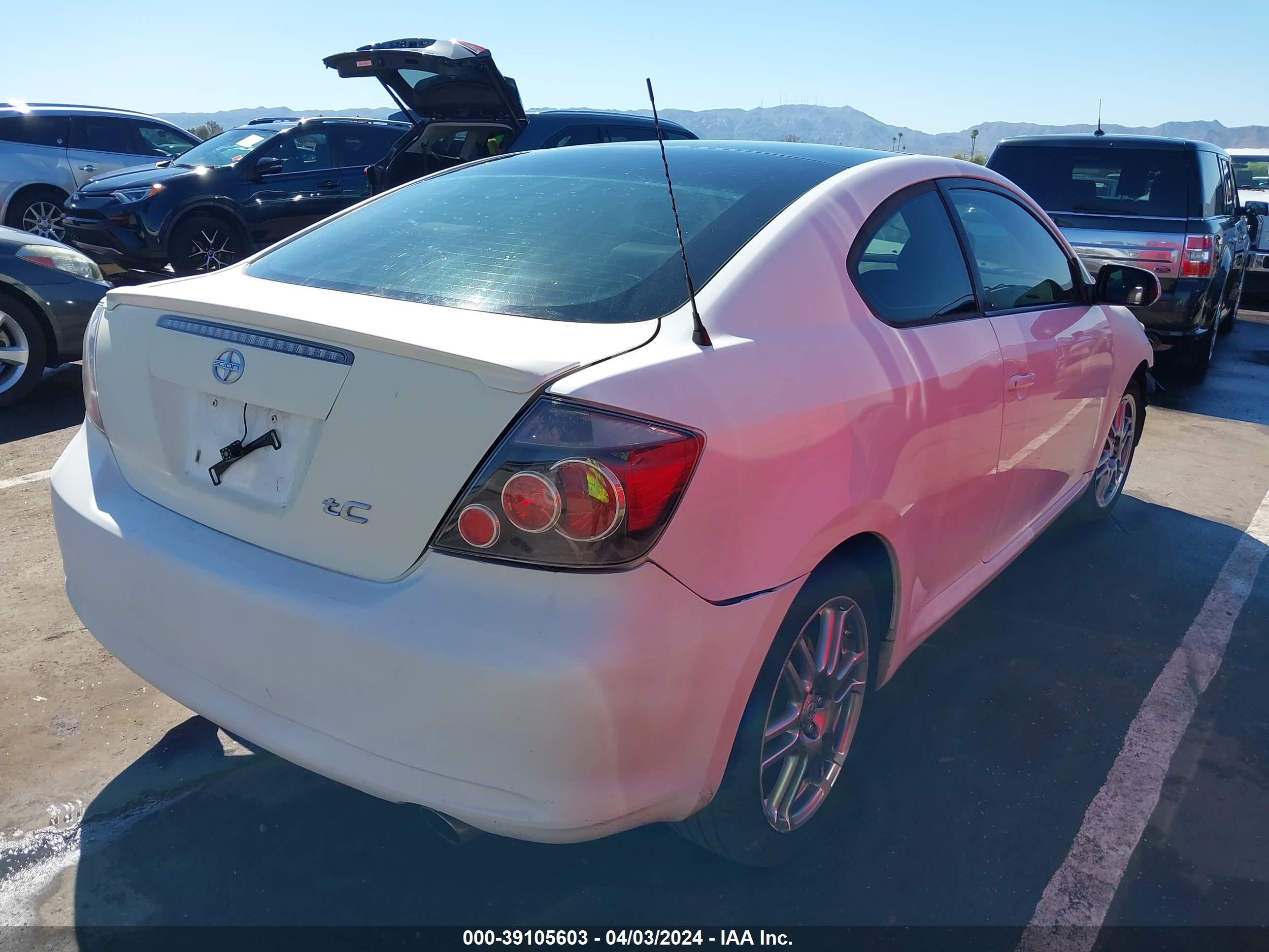 Photo 3 VIN: JTKDE3B79A0311158 - SCION TC 