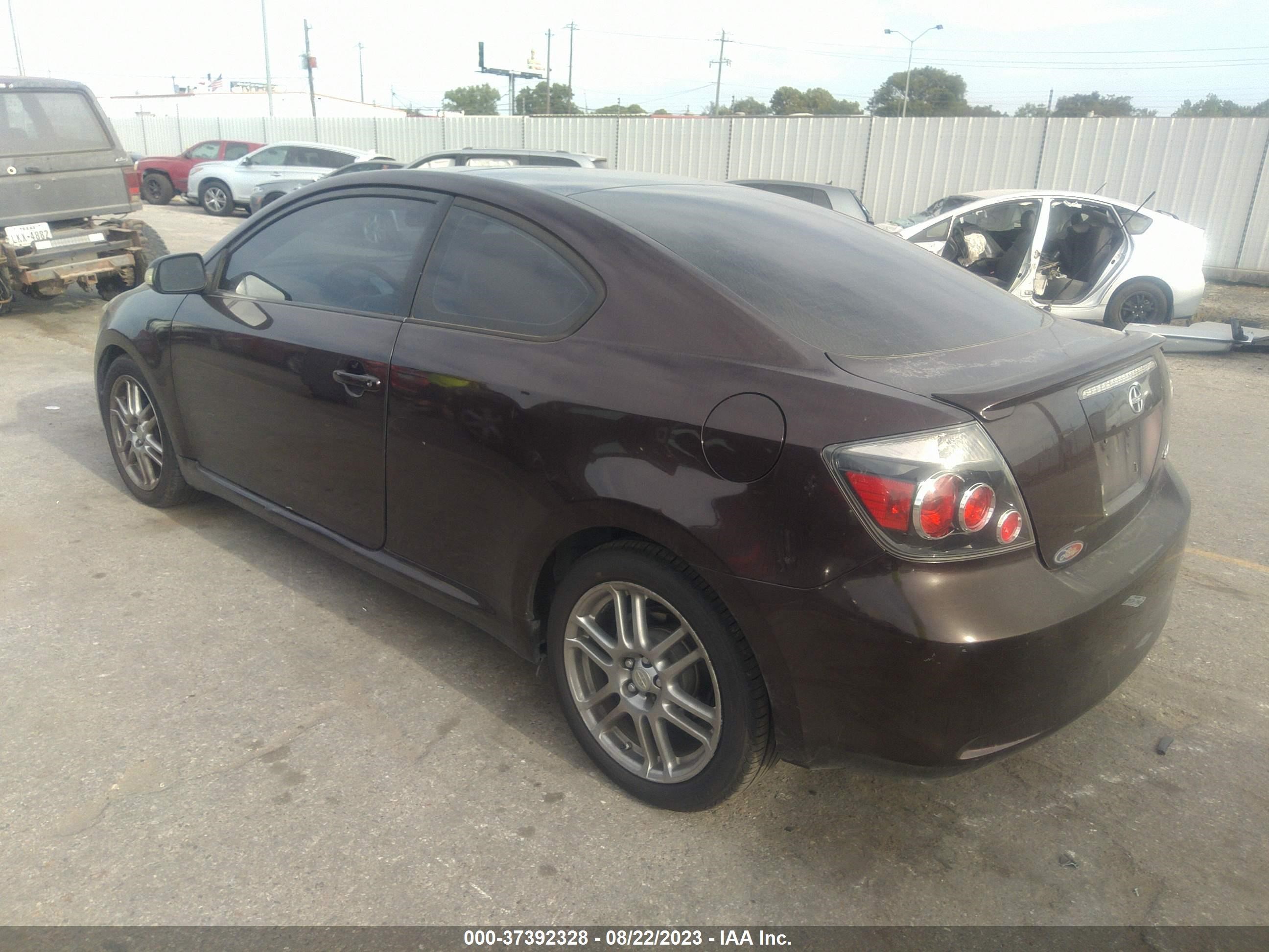 Photo 2 VIN: JTKDE3B79A0313458 - SCION TC 