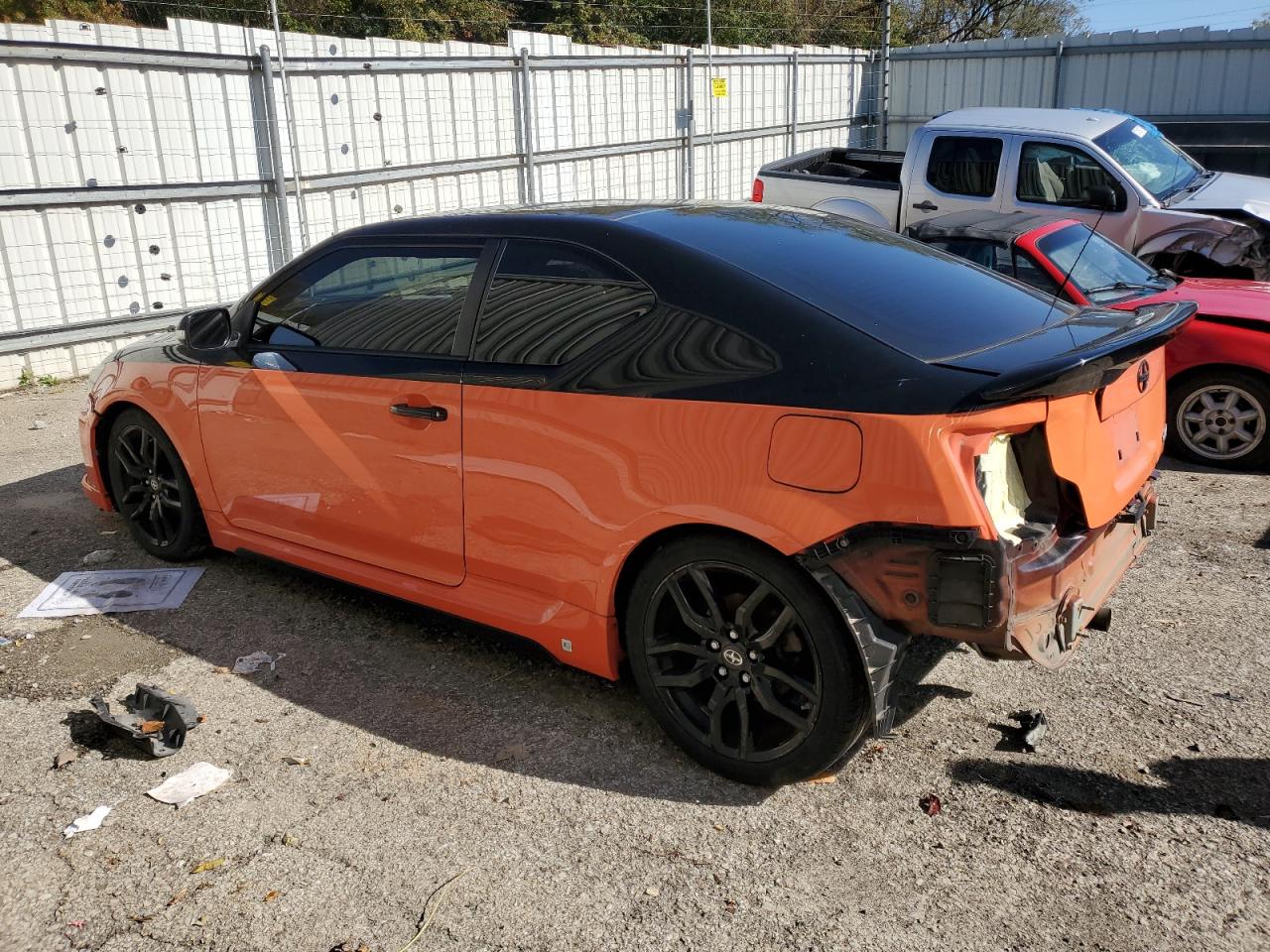 Photo 1 VIN: JTKJF5C70FJ005624 - SCION TC 