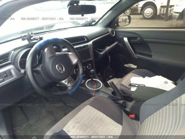 Photo 4 VIN: JTKJF5C71FJ002733 - SCION TC 