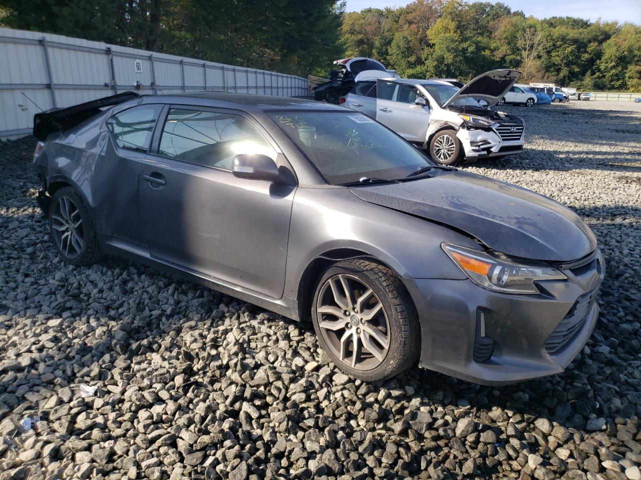 Photo 3 VIN: JTKJF5C71FJ003574 - SCION TC 