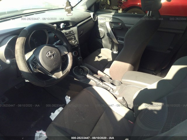 Photo 4 VIN: JTKJF5C72C3036244 - SCION TC 